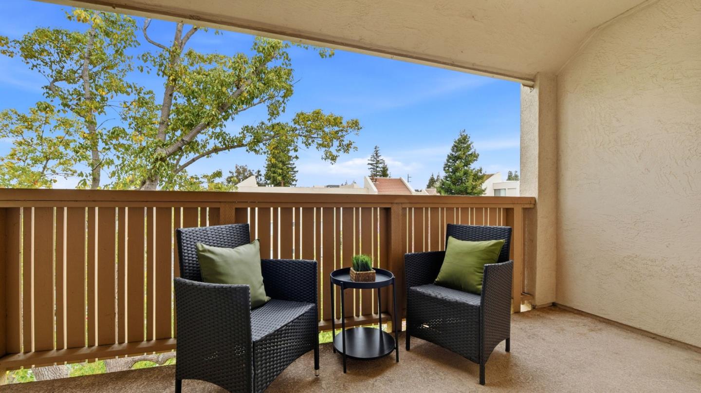 Detail Gallery Image 23 of 29 For 400 Ortega Ave #313,  Mountain View,  CA 94040 - 2 Beds | 1 Baths
