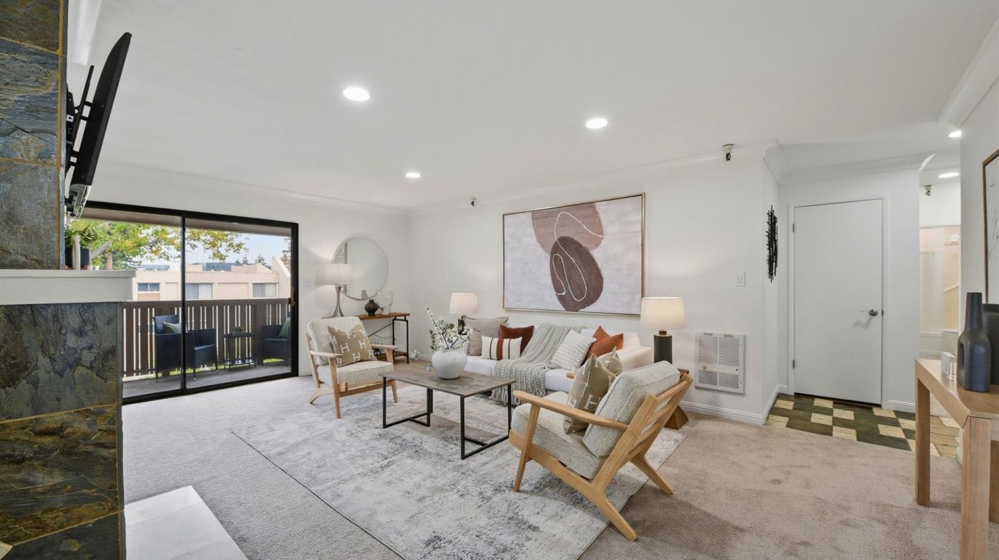 Detail Gallery Image 3 of 29 For 400 Ortega Ave #313,  Mountain View,  CA 94040 - 2 Beds | 1 Baths