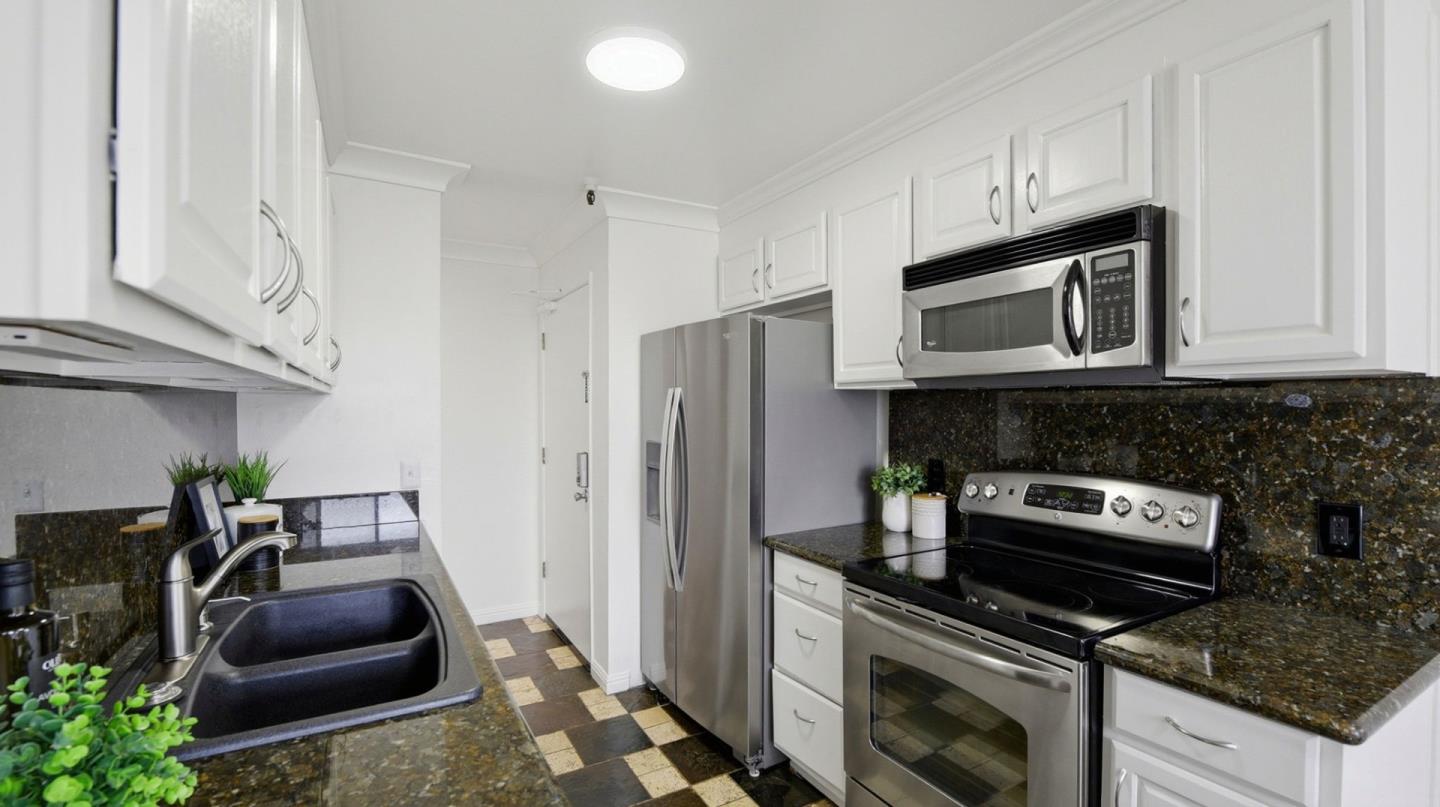 Detail Gallery Image 9 of 29 For 400 Ortega Ave #313,  Mountain View,  CA 94040 - 2 Beds | 1 Baths