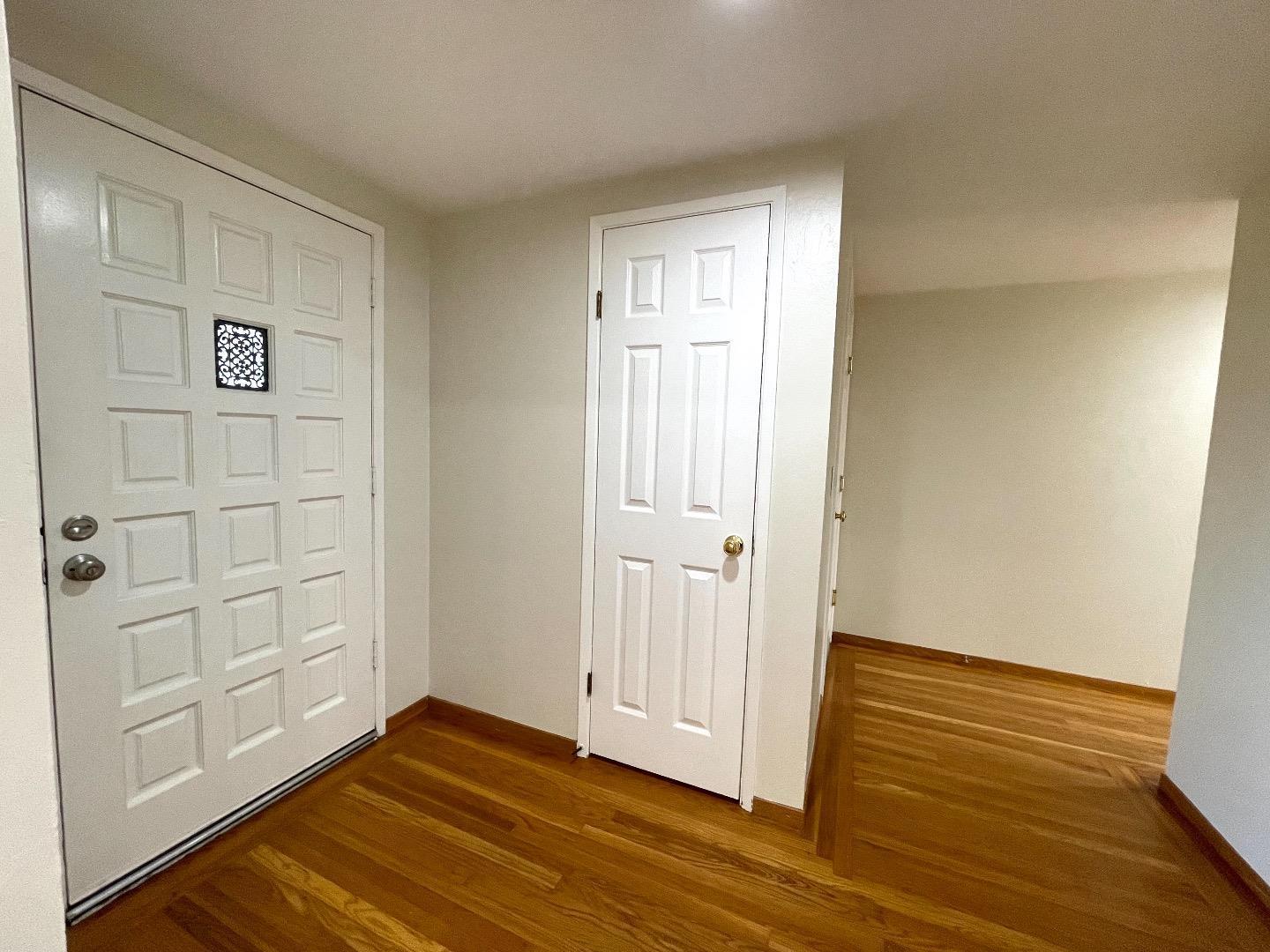 Detail Gallery Image 12 of 22 For 4876 Springdale Dr, San Jose,  CA 95129 - 3 Beds | 2 Baths