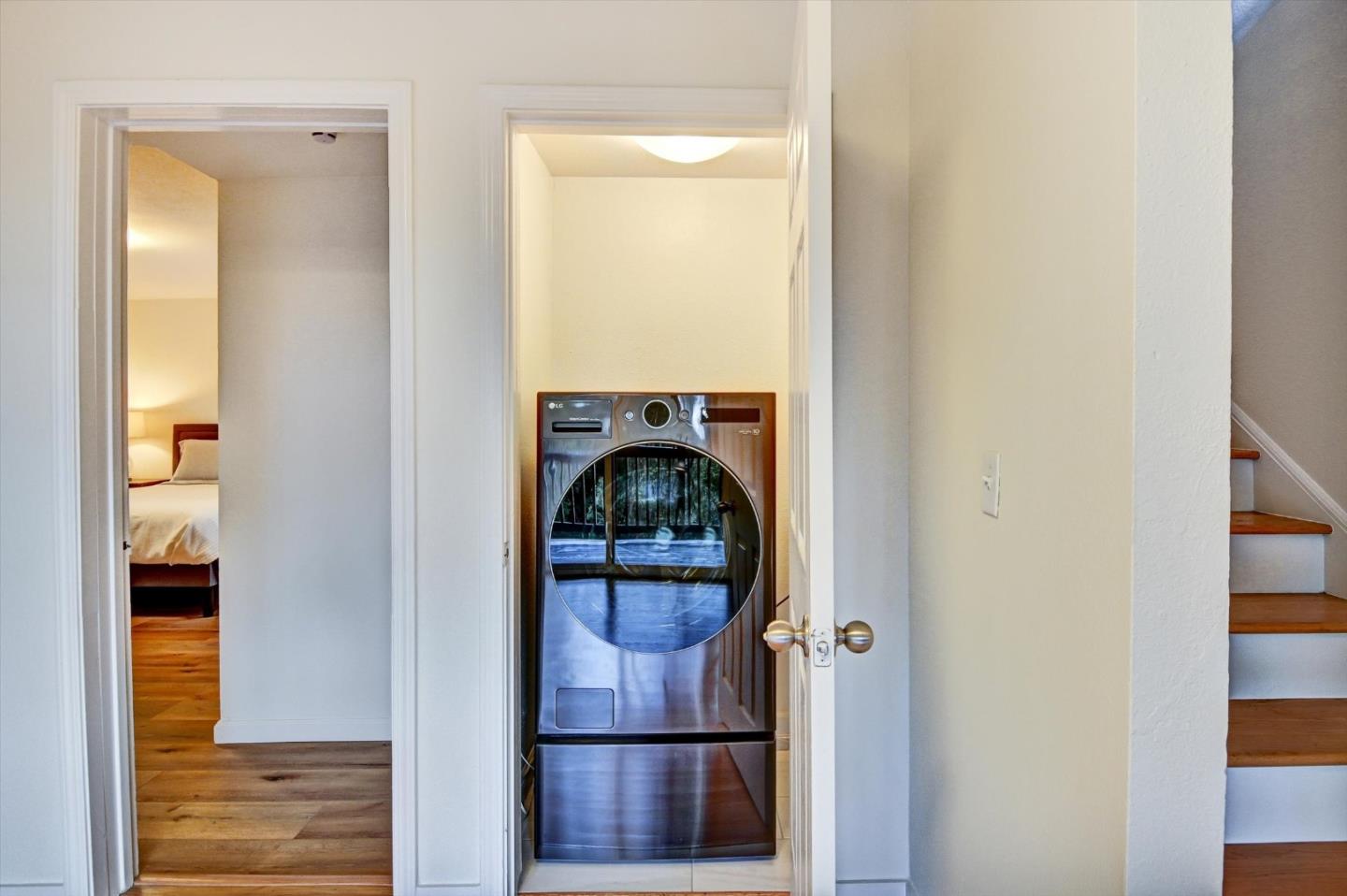 Detail Gallery Image 27 of 56 For 2323 Mastlands Dr, Oakland,  CA 94611 - 5 Beds | 4/1 Baths