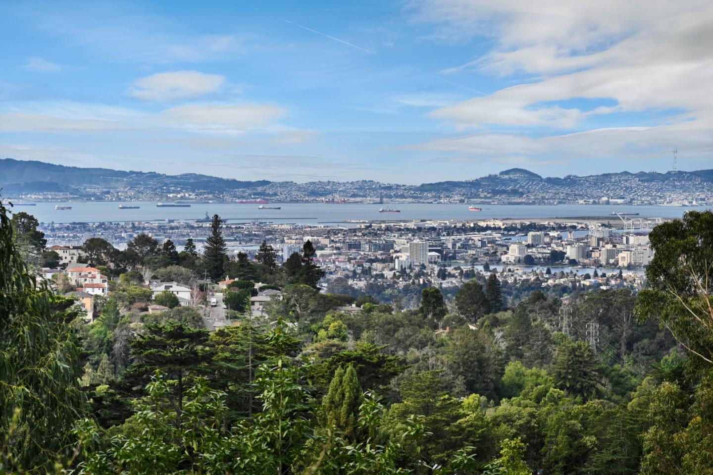 Detail Gallery Image 50 of 56 For 2323 Mastlands Dr, Oakland,  CA 94611 - 5 Beds | 4/1 Baths