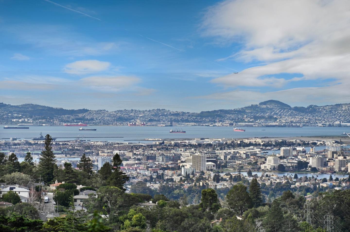 Detail Gallery Image 53 of 56 For 2323 Mastlands Dr, Oakland,  CA 94611 - 5 Beds | 4/1 Baths