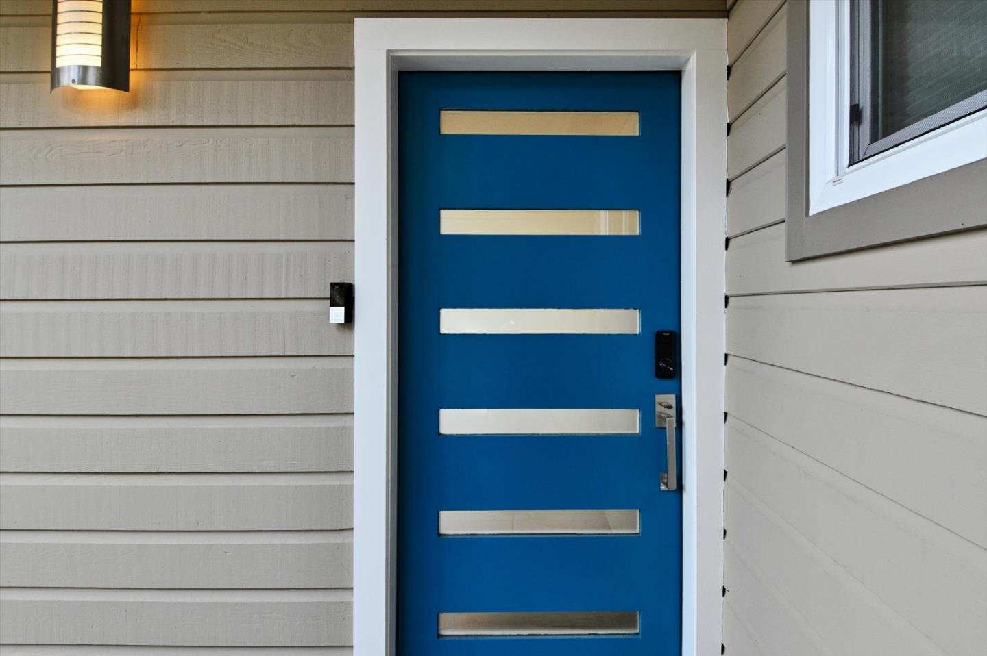 Detail Gallery Image 8 of 56 For 2323 Mastlands Dr, Oakland,  CA 94611 - 5 Beds | 4/1 Baths