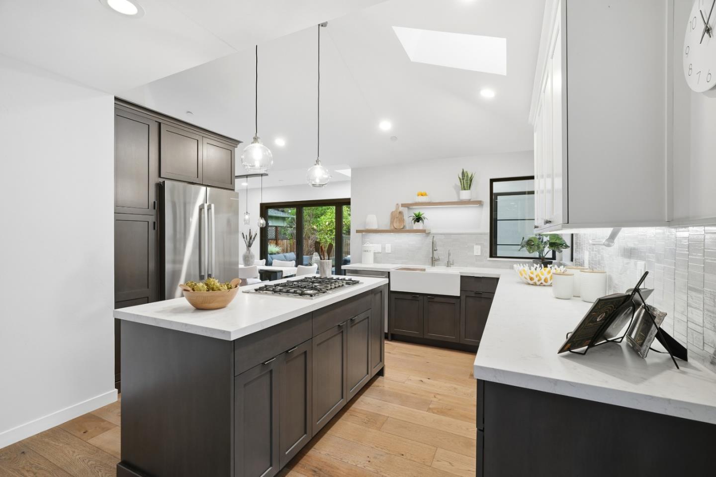 Detail Gallery Image 10 of 44 For 49 Fillmer Ave, Los Gatos,  CA 95030 - 4 Beds | 3 Baths