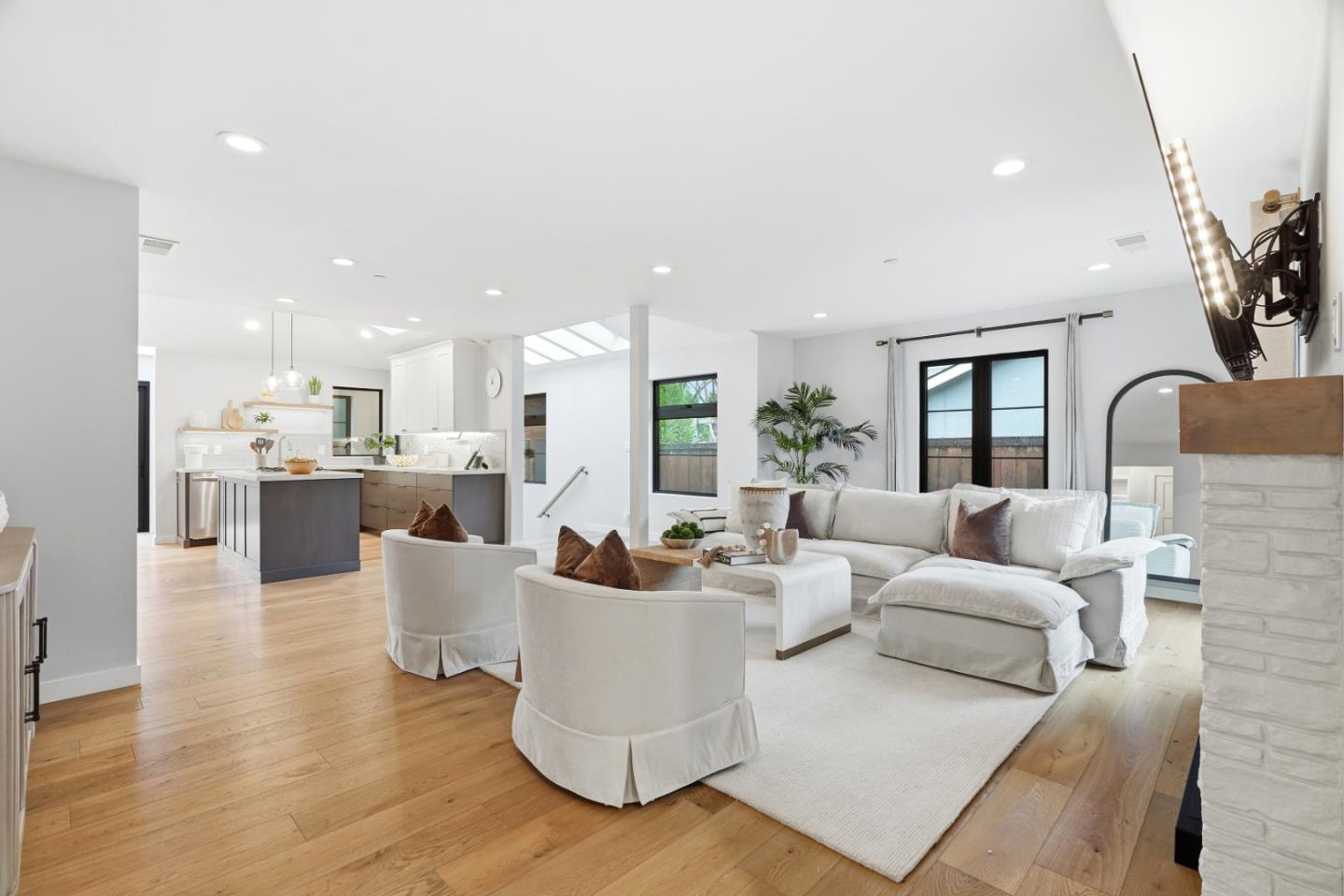 Detail Gallery Image 7 of 44 For 49 Fillmer Ave, Los Gatos,  CA 95030 - 4 Beds | 3 Baths