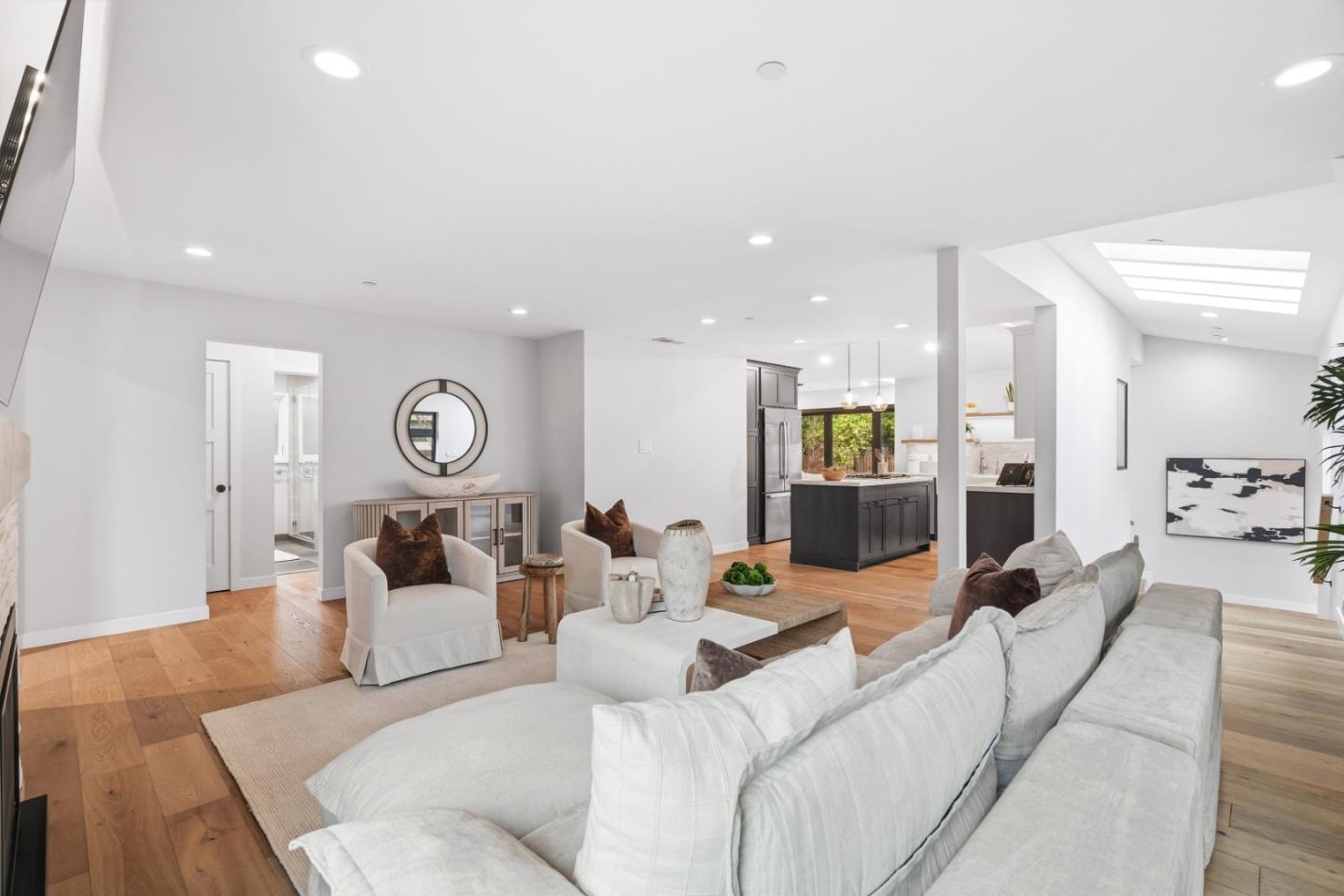 Detail Gallery Image 8 of 44 For 49 Fillmer Ave, Los Gatos,  CA 95030 - 4 Beds | 3 Baths