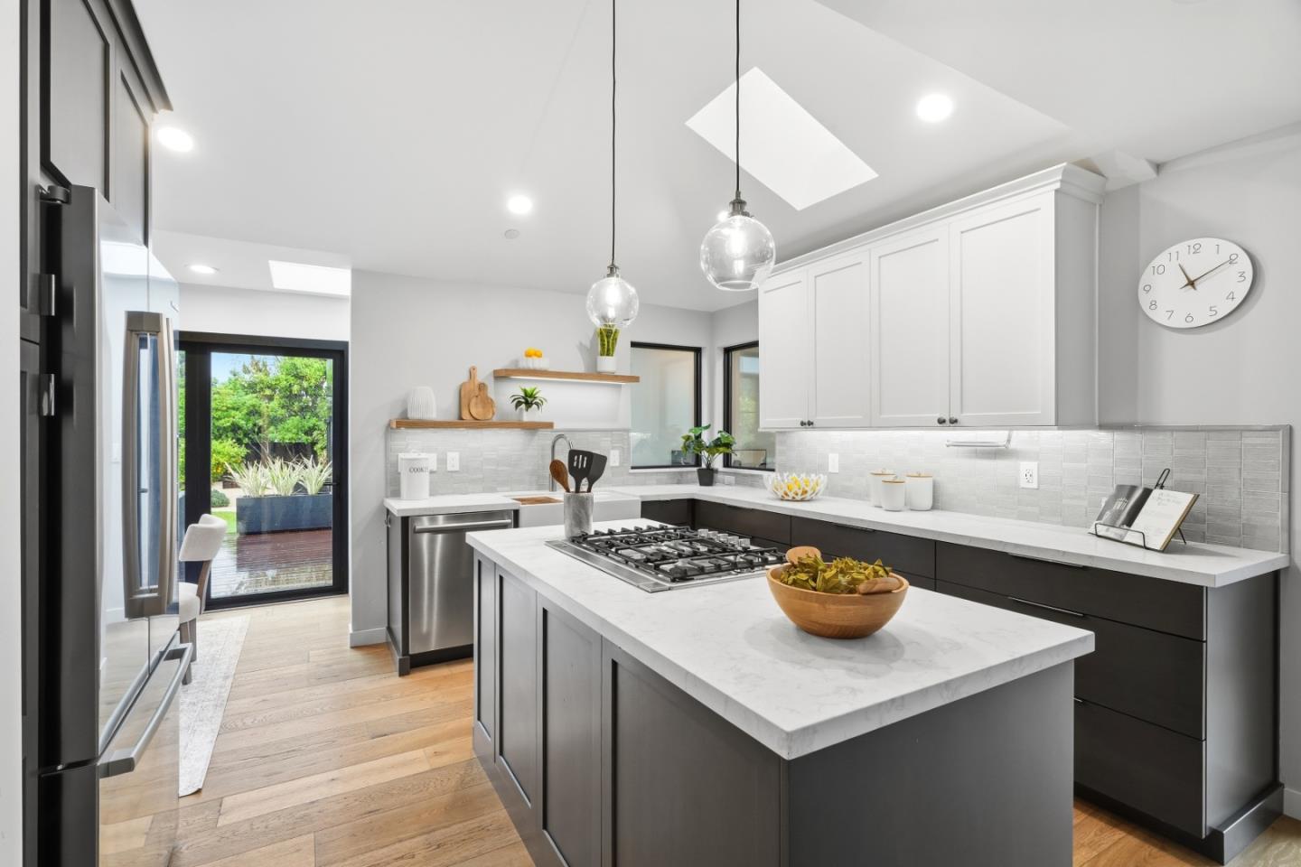 Detail Gallery Image 9 of 44 For 49 Fillmer Ave, Los Gatos,  CA 95030 - 4 Beds | 3 Baths