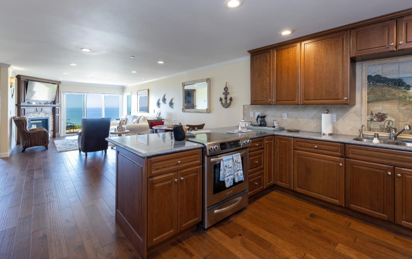 Detail Gallery Image 3 of 35 For 60 Seascape Resort Dr, Aptos,  CA 95003 - 2 Beds | 2 Baths