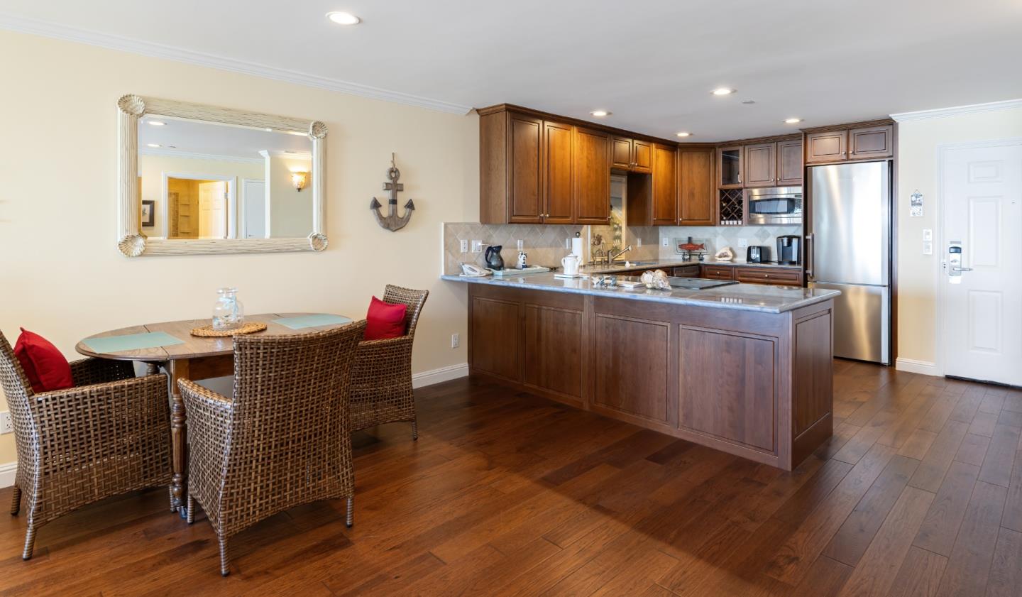 Detail Gallery Image 7 of 35 For 60 Seascape Resort Dr, Aptos,  CA 95003 - 2 Beds | 2 Baths