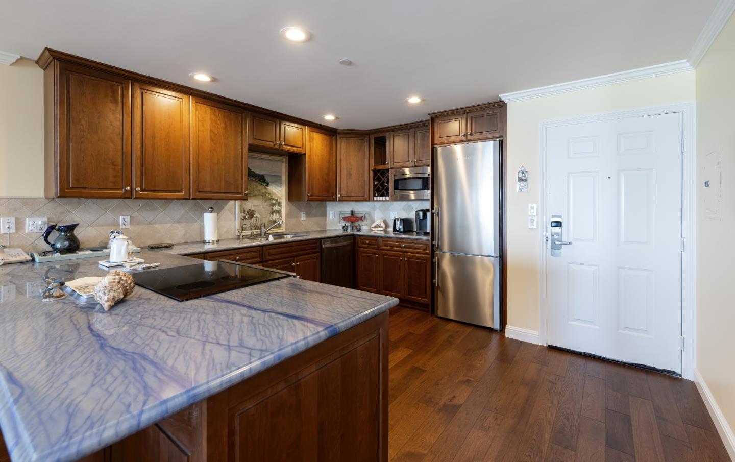 Detail Gallery Image 9 of 35 For 60 Seascape Resort Dr, Aptos,  CA 95003 - 2 Beds | 2 Baths