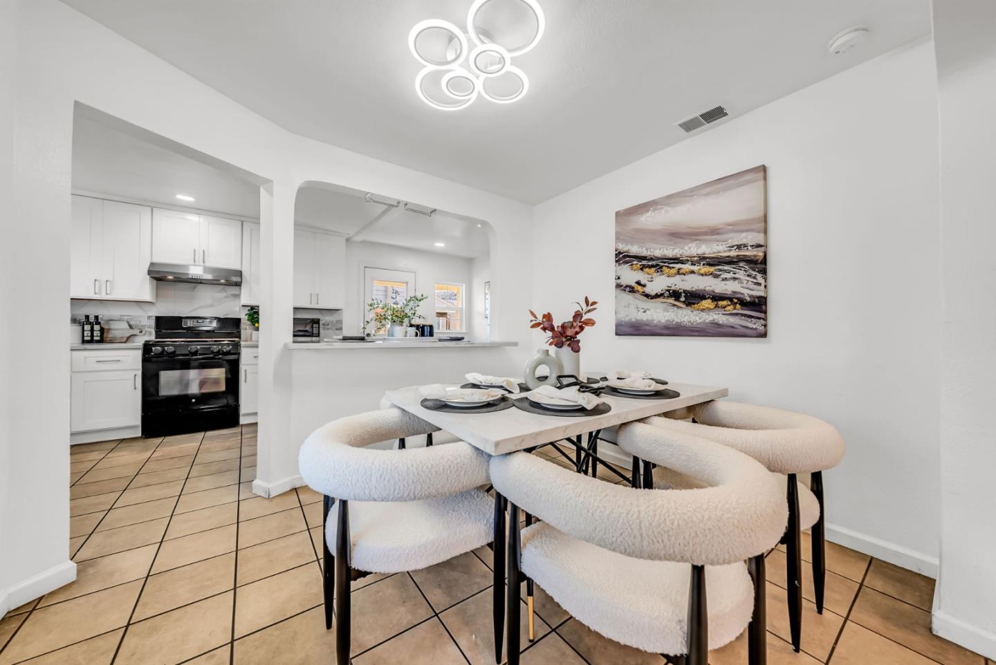 Detail Gallery Image 11 of 47 For 73 Alexander Ct, San Jose,  CA 95116 - 4 Beds | 2 Baths