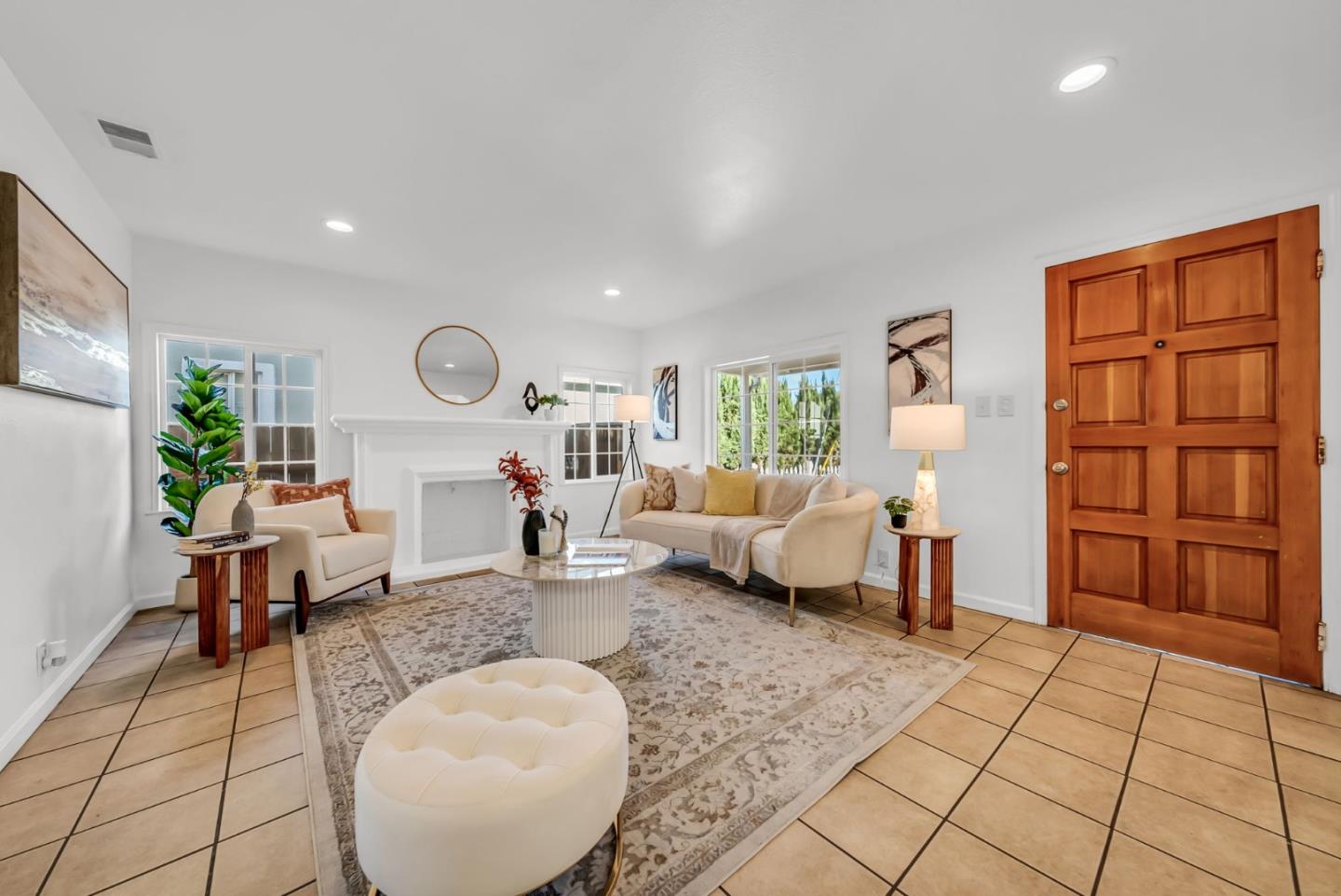 Detail Gallery Image 7 of 47 For 73 Alexander Ct, San Jose,  CA 95116 - 4 Beds | 2 Baths