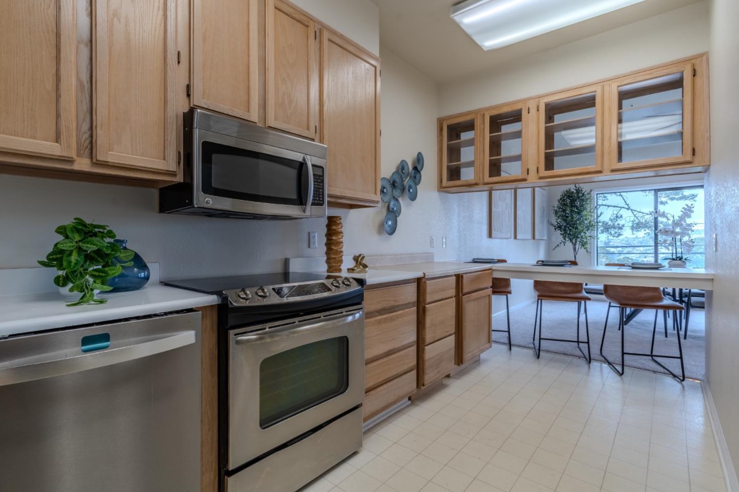 Detail Gallery Image 19 of 38 For 237 Bellevue Ave, Daly City,  CA 94014 - 3 Beds | 2/1 Baths
