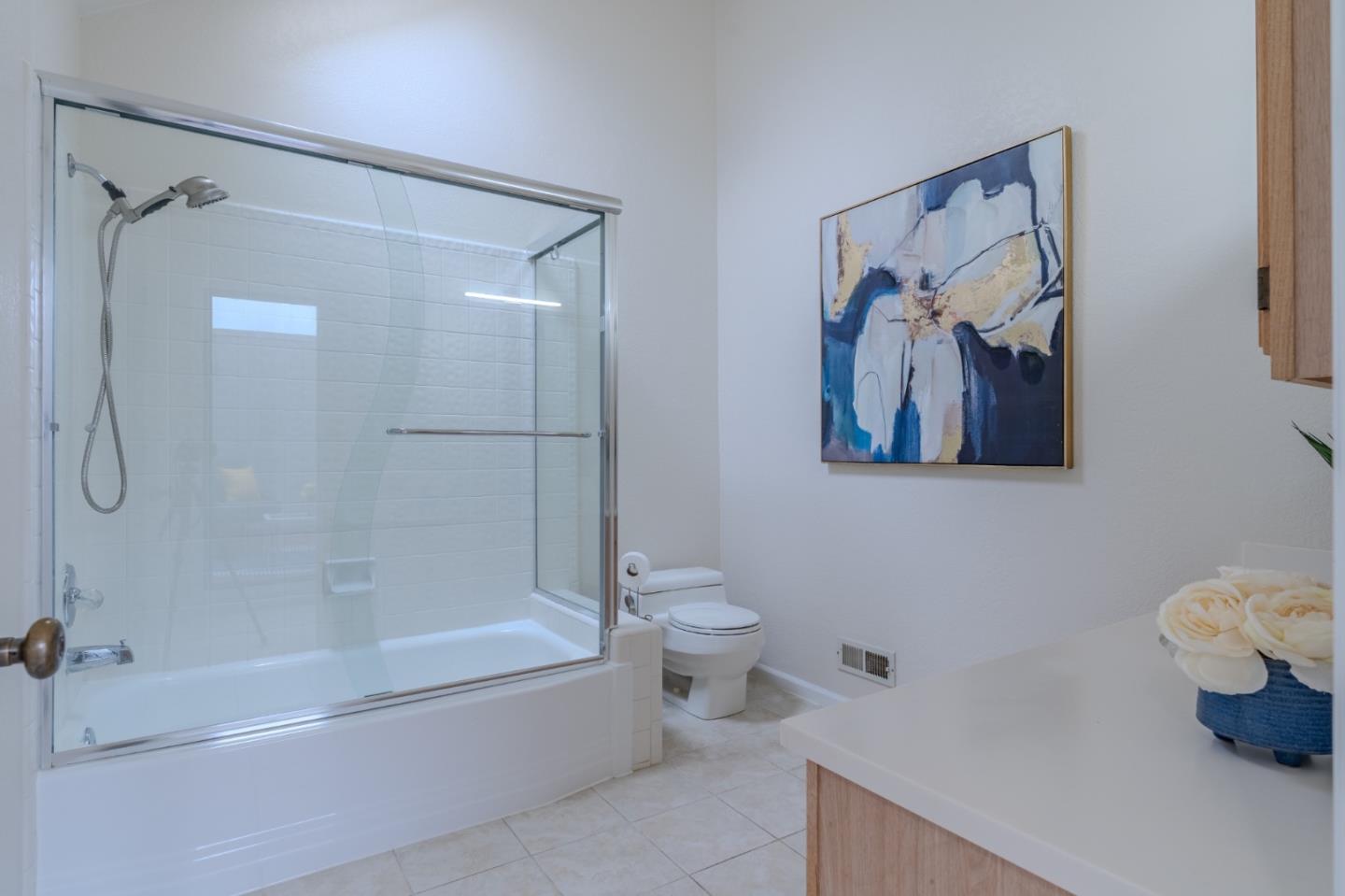 Detail Gallery Image 21 of 38 For 237 Bellevue Ave, Daly City,  CA 94014 - 3 Beds | 2/1 Baths