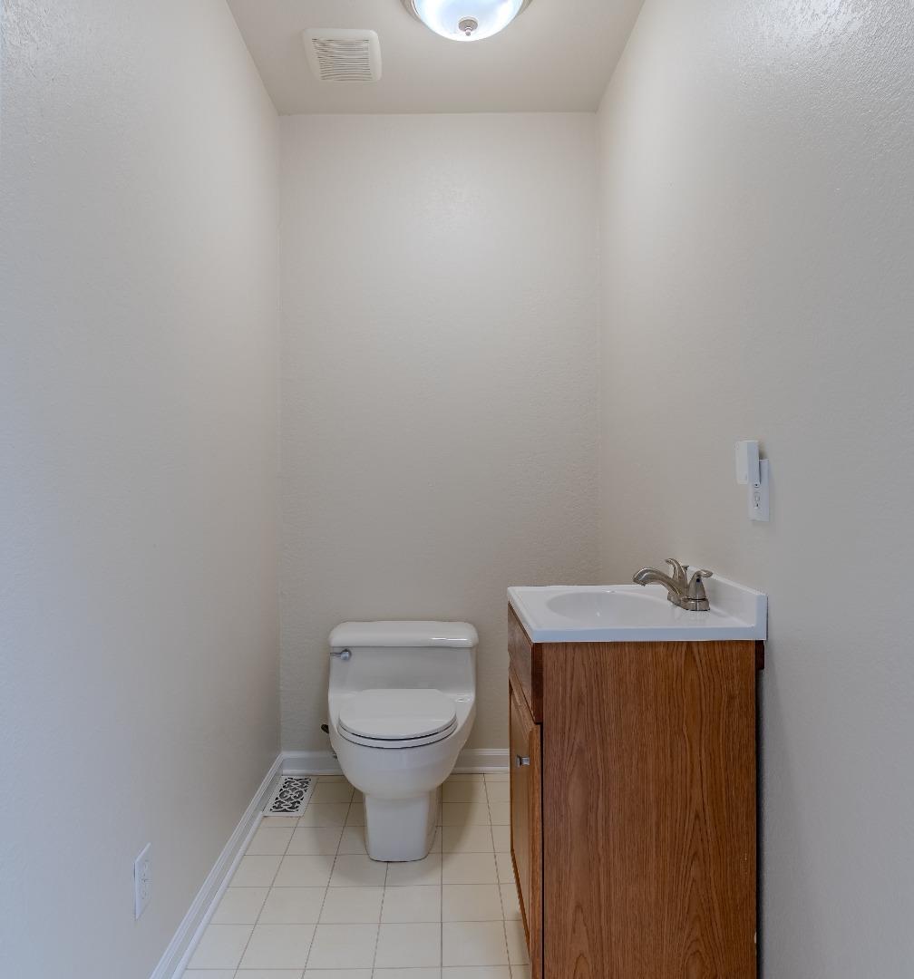 Detail Gallery Image 25 of 38 For 237 Bellevue Ave, Daly City,  CA 94014 - 3 Beds | 2/1 Baths