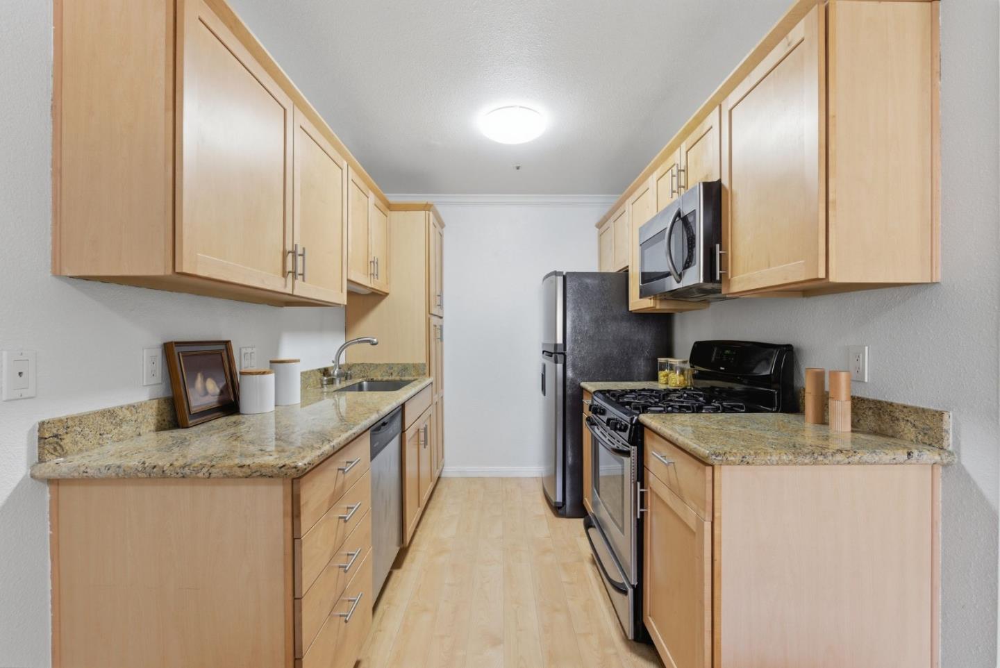 Detail Gallery Image 4 of 21 For 1020 San Gabriel Cir #446,  Daly City,  CA 94014 - 1 Beds | 1 Baths
