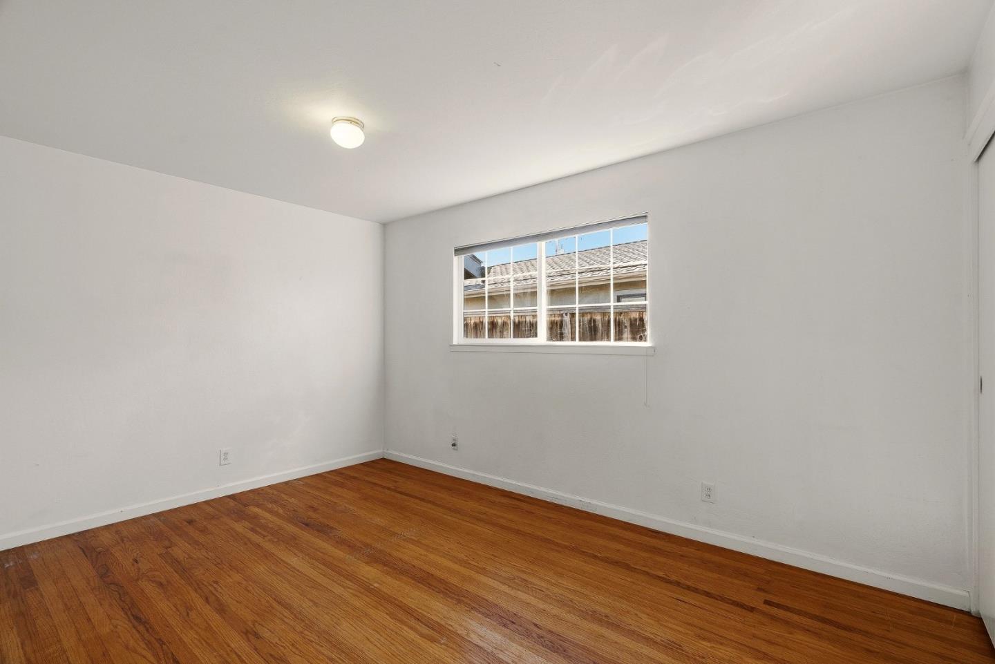 Detail Gallery Image 13 of 42 For 15 Del Rey Cir, Salinas,  CA 93901 - 4 Beds | 3 Baths