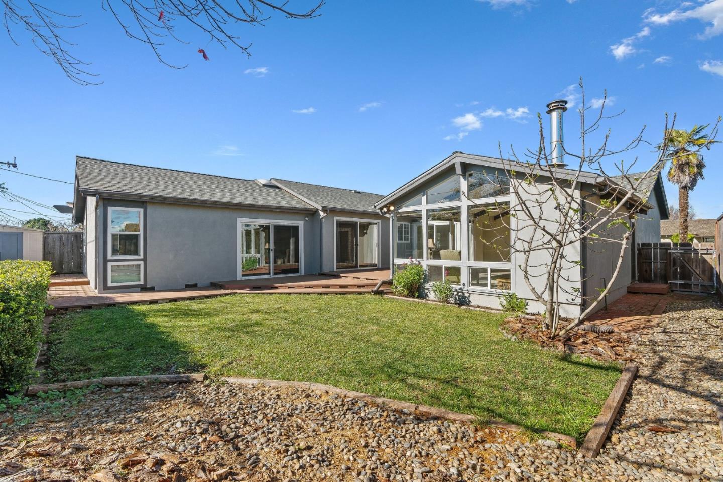 Detail Gallery Image 25 of 42 For 15 Del Rey Cir, Salinas,  CA 93901 - 4 Beds | 3 Baths