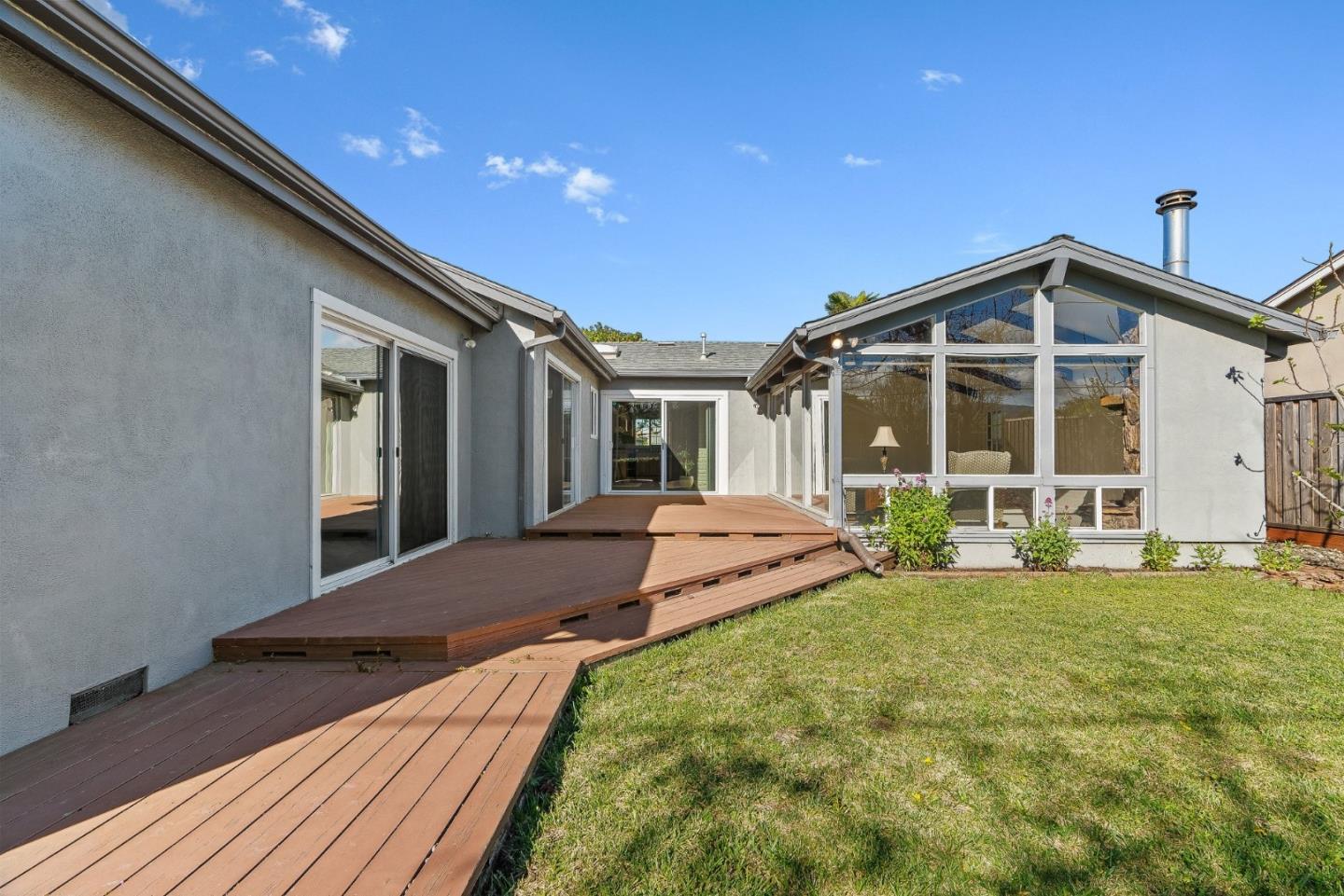 Detail Gallery Image 32 of 42 For 15 Del Rey Cir, Salinas,  CA 93901 - 4 Beds | 3 Baths