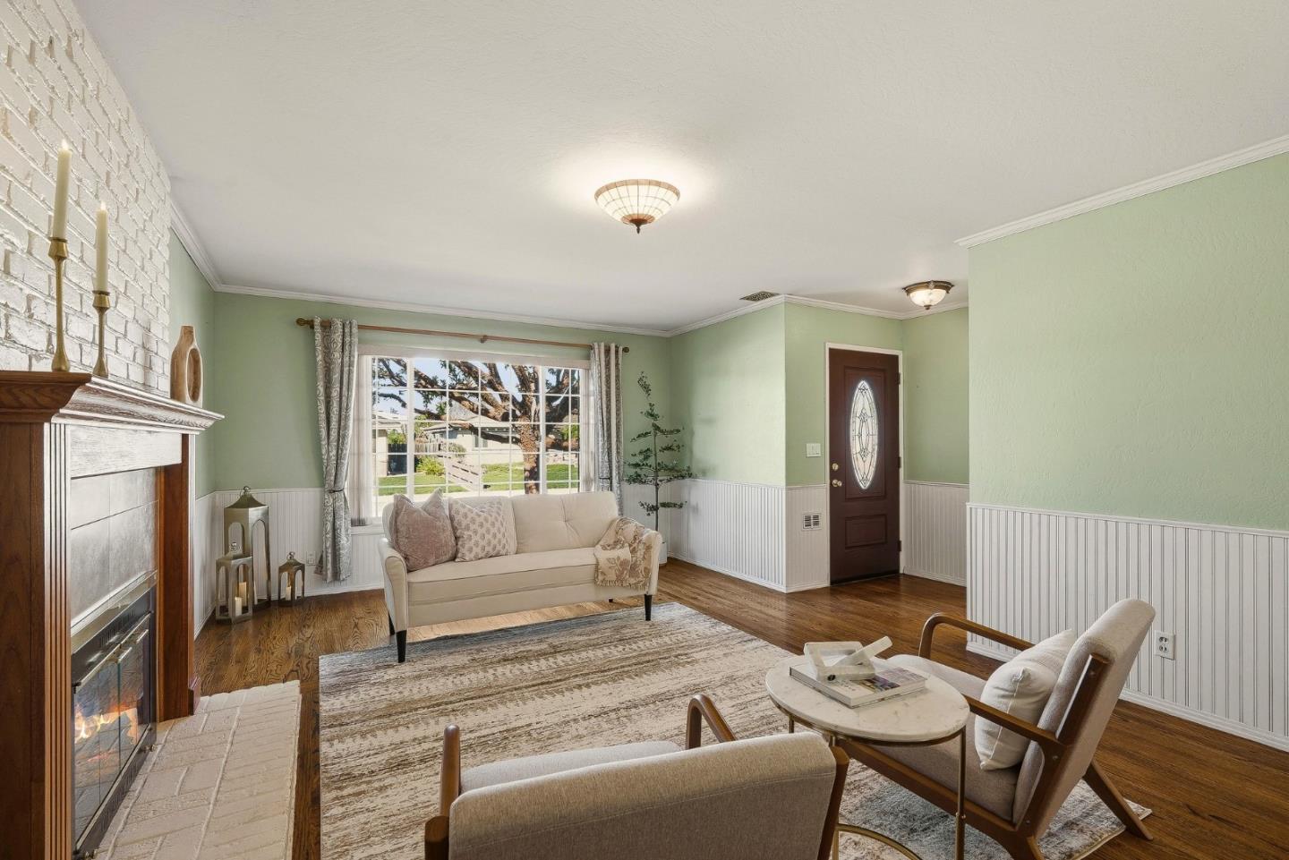 Detail Gallery Image 4 of 42 For 15 Del Rey Cir, Salinas,  CA 93901 - 4 Beds | 3 Baths