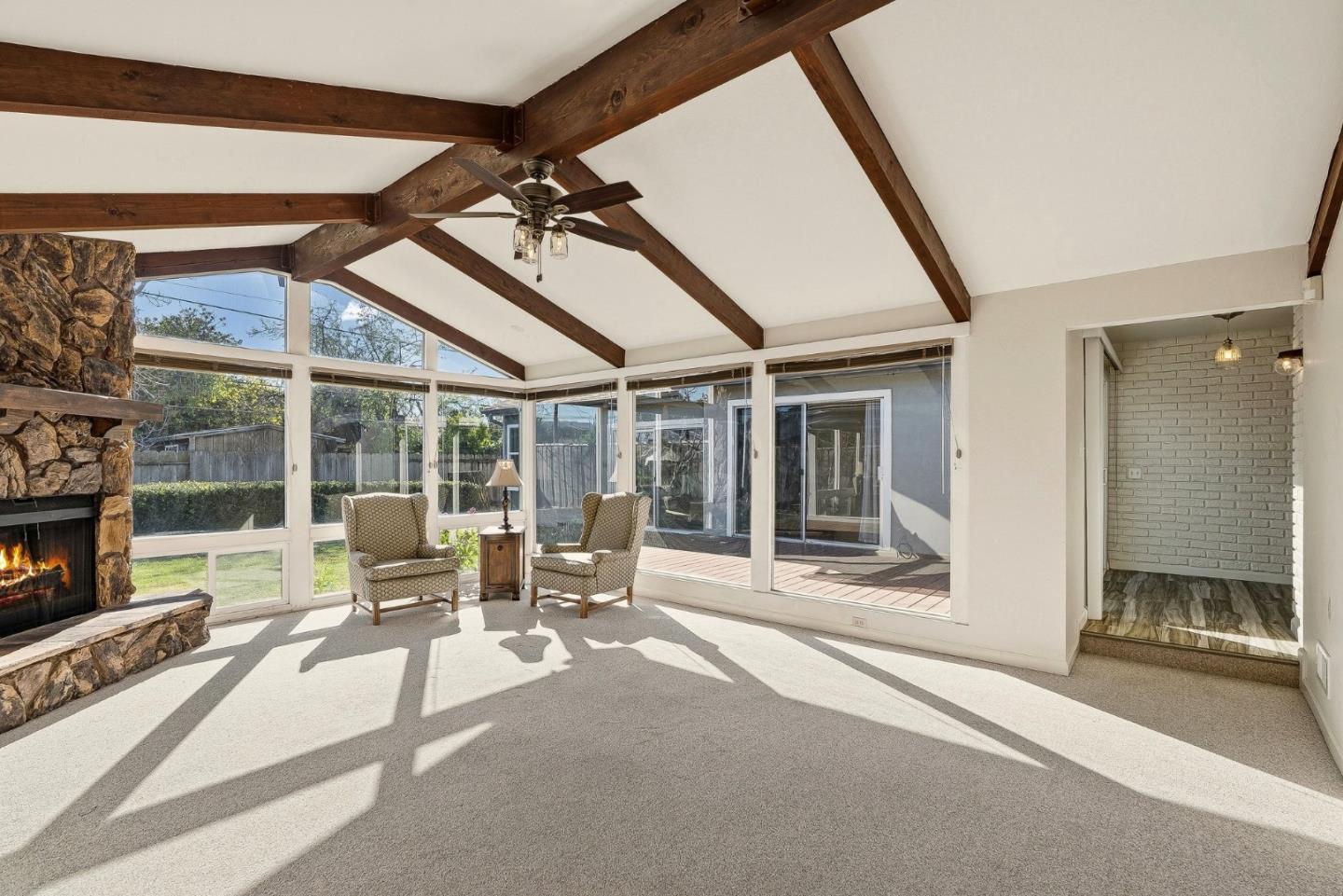 Detail Gallery Image 9 of 42 For 15 Del Rey Cir, Salinas,  CA 93901 - 4 Beds | 3 Baths