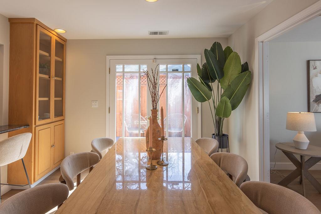 Detail Gallery Image 12 of 42 For 3455 Dover Rd, Redwood City,  CA 94061 - 3 Beds | 3 Baths