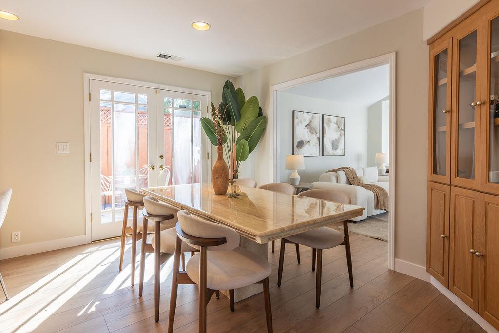 Detail Gallery Image 13 of 42 For 3455 Dover Rd, Redwood City,  CA 94061 - 3 Beds | 3 Baths