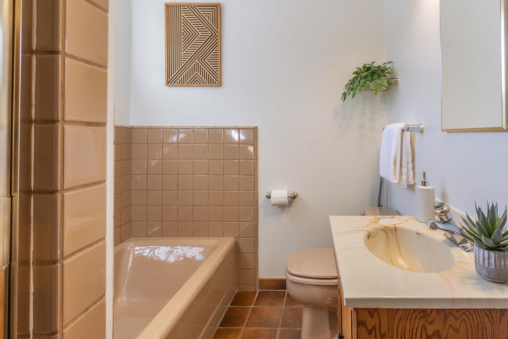 Detail Gallery Image 26 of 42 For 3455 Dover Rd, Redwood City,  CA 94061 - 3 Beds | 3 Baths