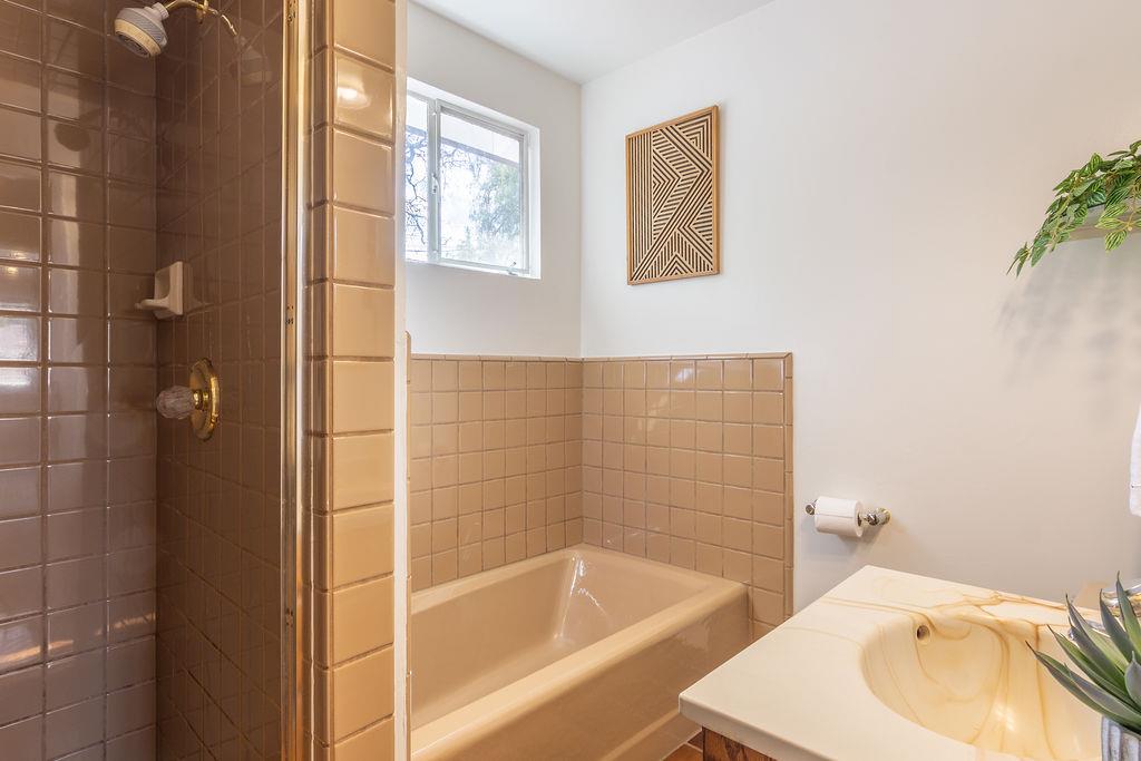 Detail Gallery Image 27 of 42 For 3455 Dover Rd, Redwood City,  CA 94061 - 3 Beds | 3 Baths