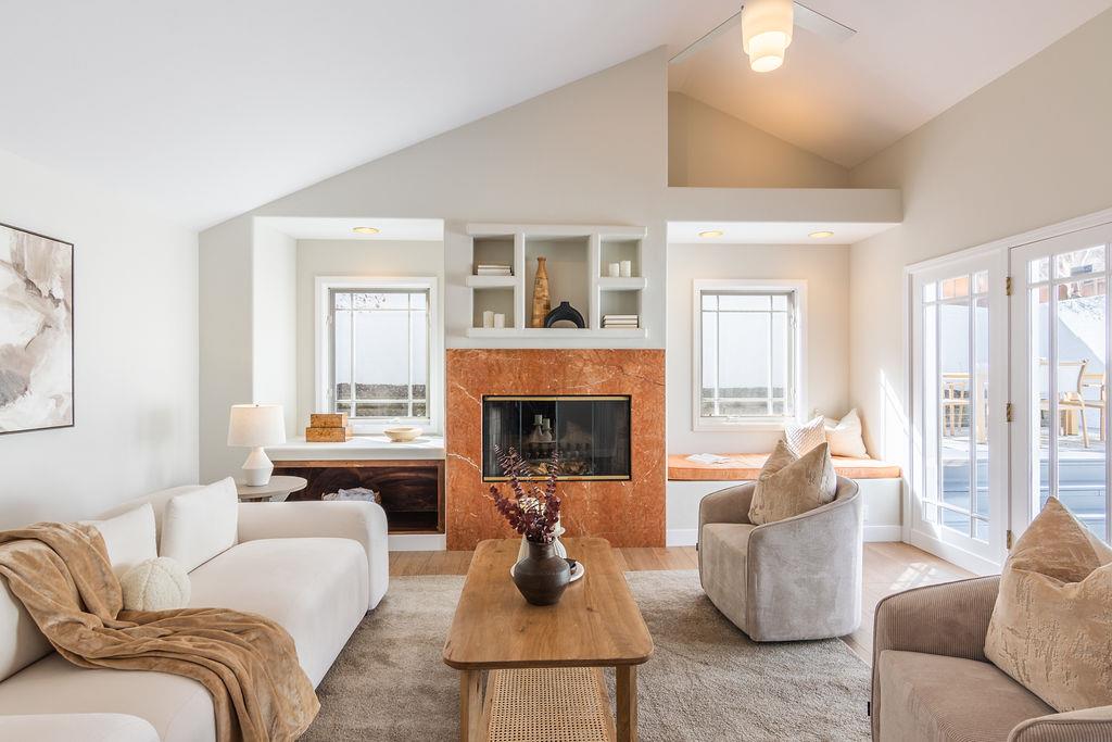 Detail Gallery Image 9 of 42 For 3455 Dover Rd, Redwood City,  CA 94061 - 3 Beds | 3 Baths