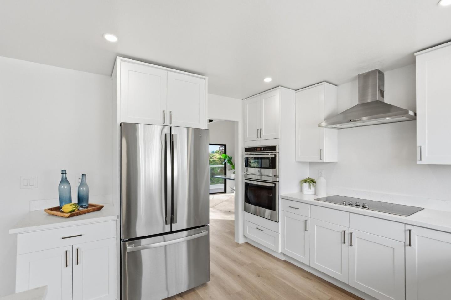 Detail Gallery Image 17 of 71 For 563 El Granada Blvd, El Granada,  CA 94018 - 3 Beds | 2/1 Baths