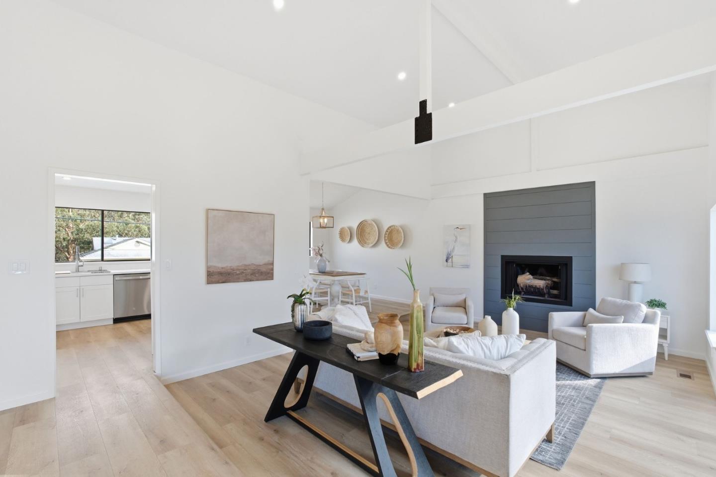 Detail Gallery Image 23 of 71 For 563 El Granada Blvd, El Granada,  CA 94018 - 3 Beds | 2/1 Baths