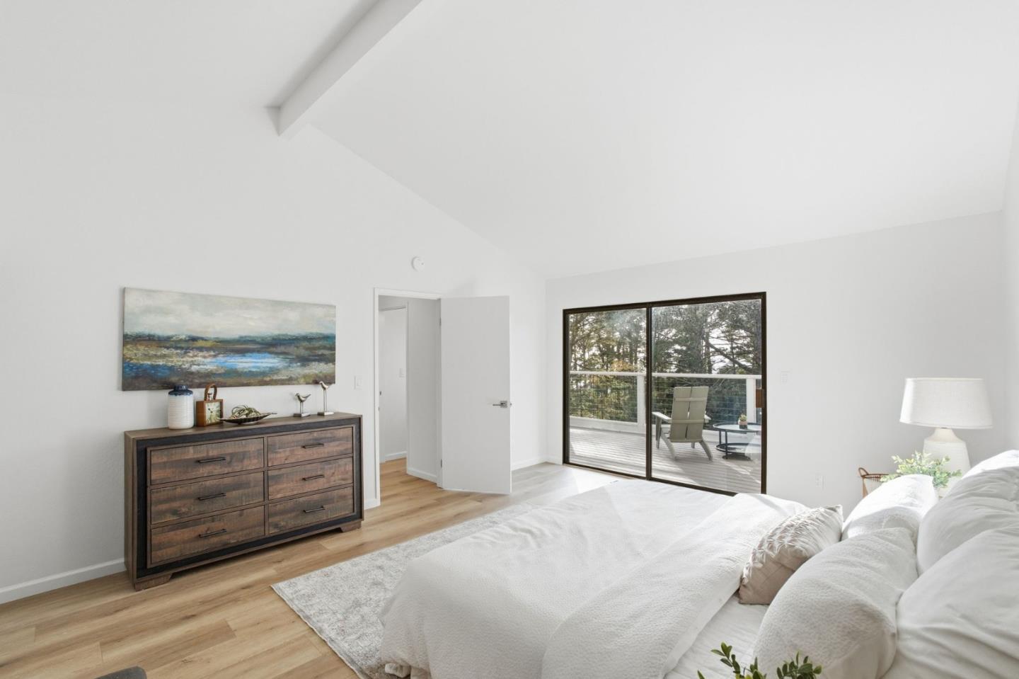 Detail Gallery Image 31 of 71 For 563 El Granada Blvd, El Granada,  CA 94018 - 3 Beds | 2/1 Baths