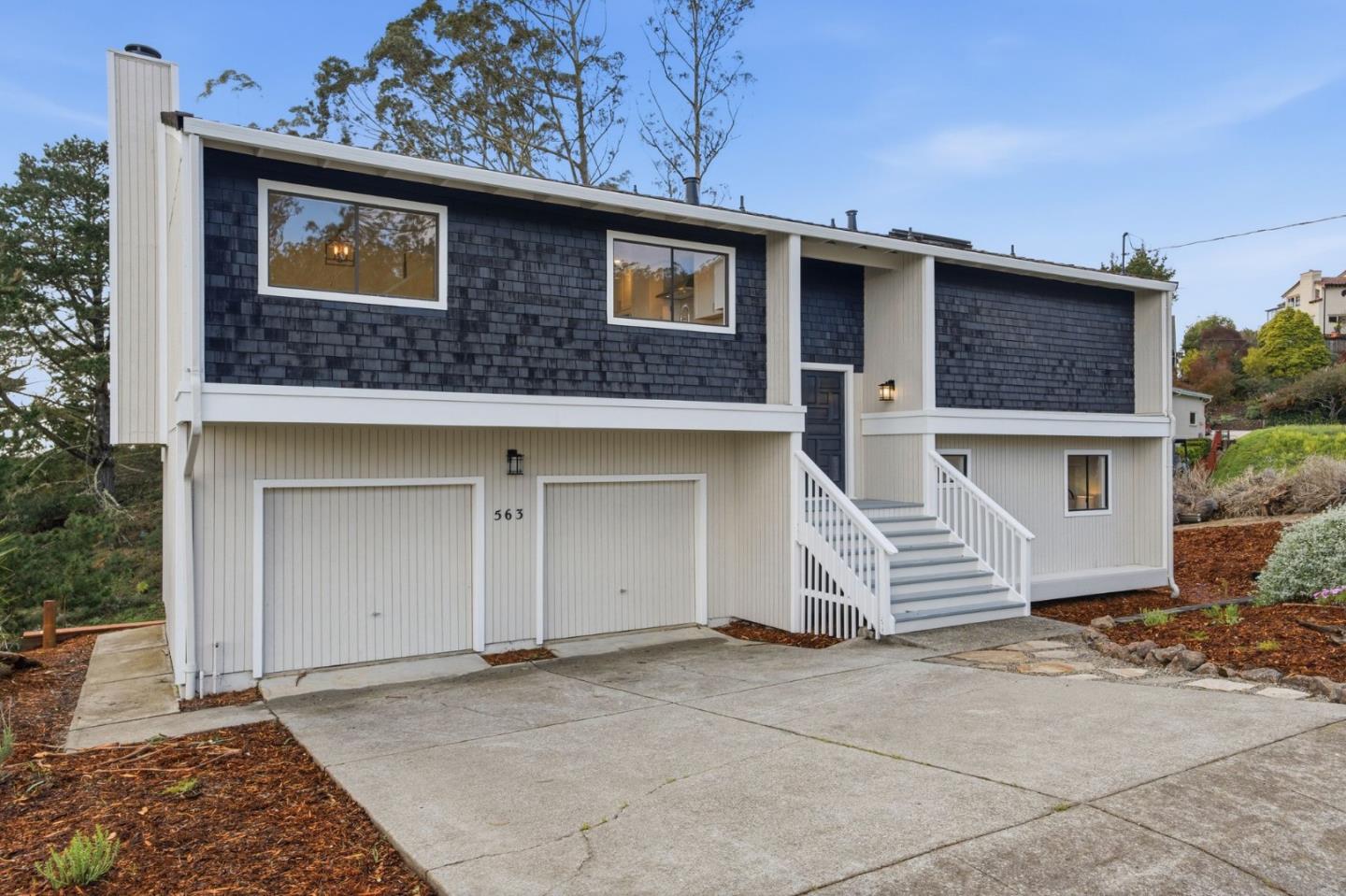 Detail Gallery Image 62 of 71 For 563 El Granada Blvd, El Granada,  CA 94018 - 3 Beds | 2/1 Baths