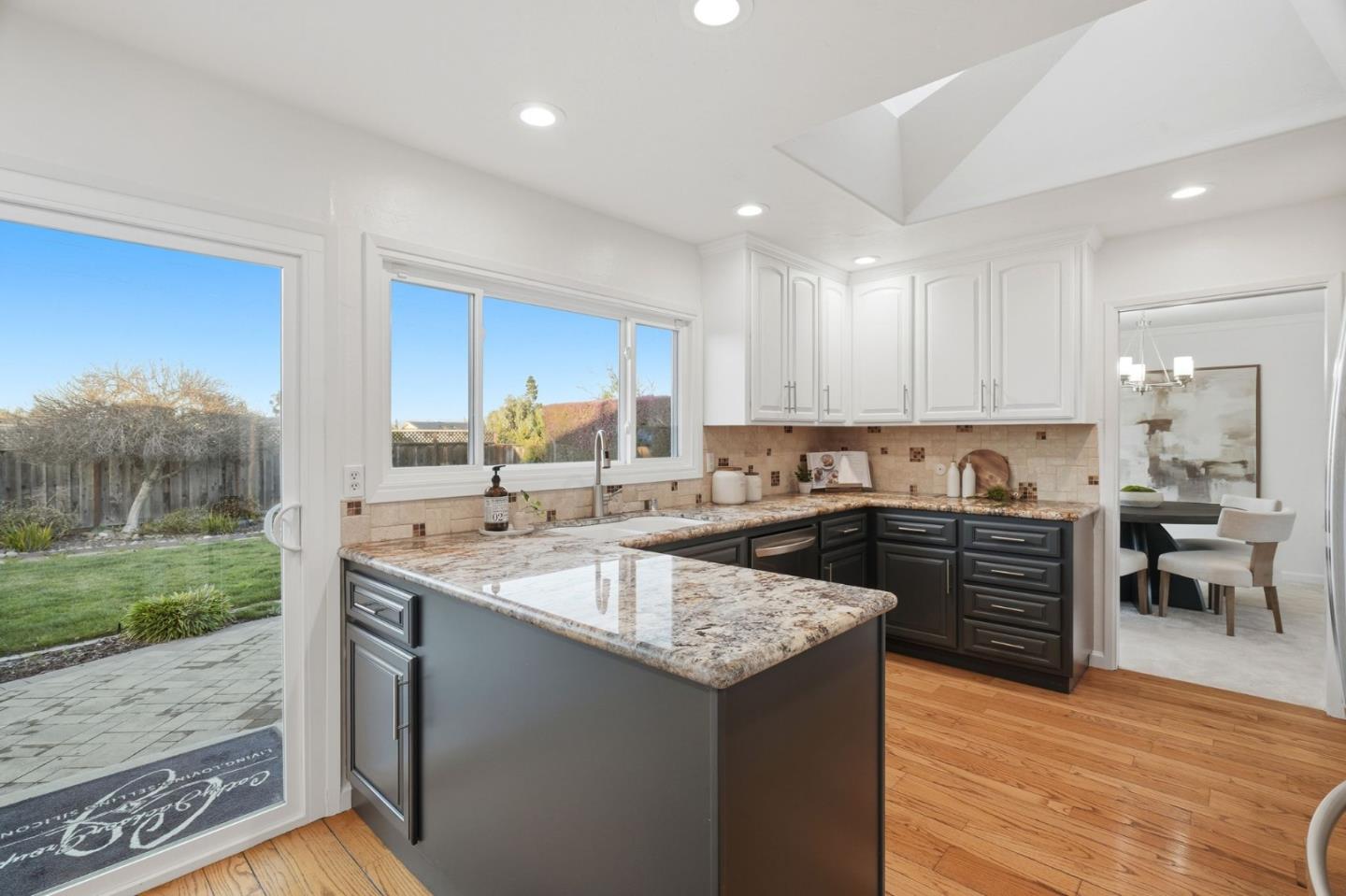 Detail Gallery Image 15 of 66 For 1459 Nesbit Ct, San Jose,  CA 95120 - 4 Beds | 2/1 Baths