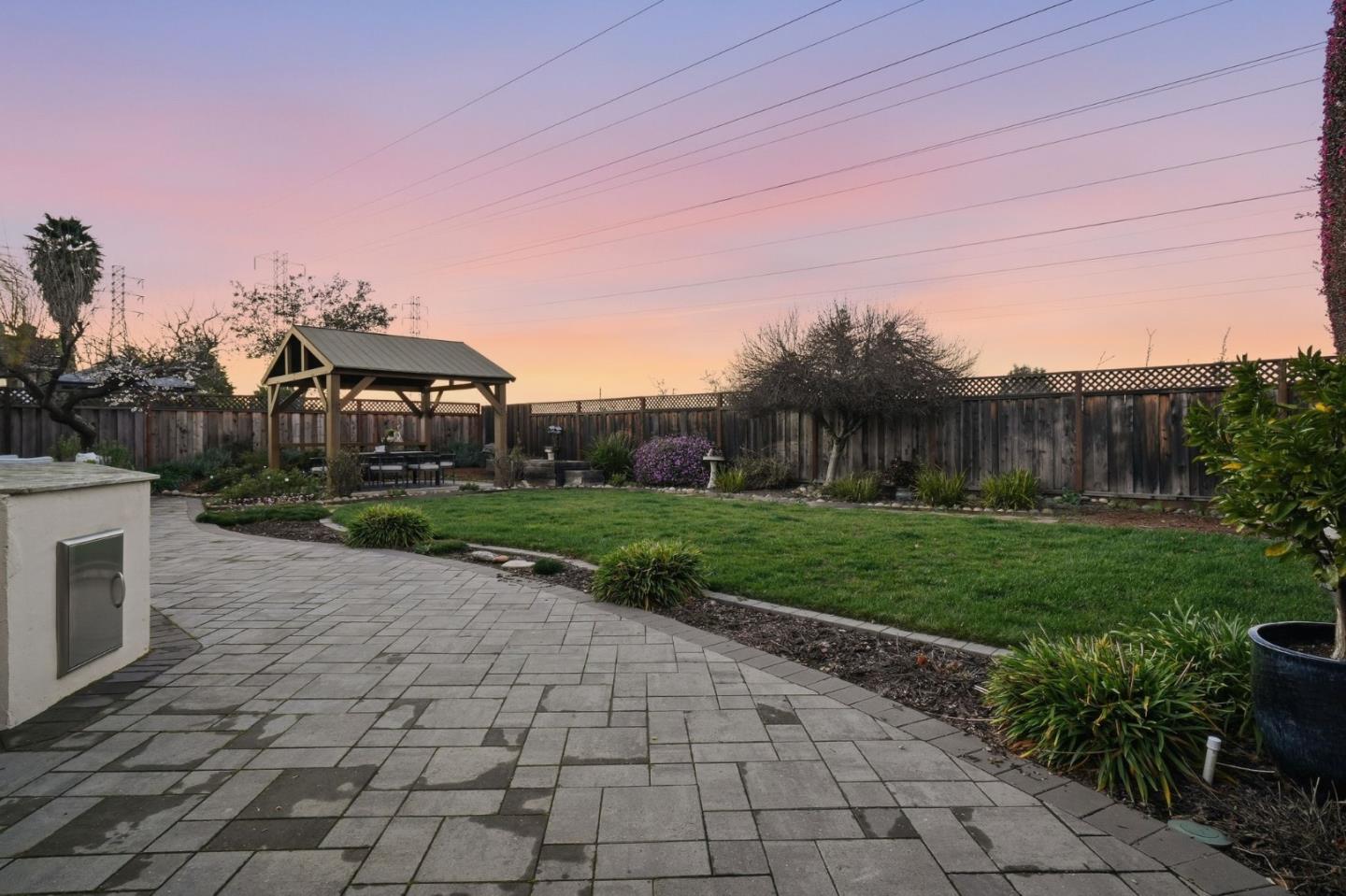 Detail Gallery Image 48 of 66 For 1459 Nesbit Ct, San Jose,  CA 95120 - 4 Beds | 2/1 Baths