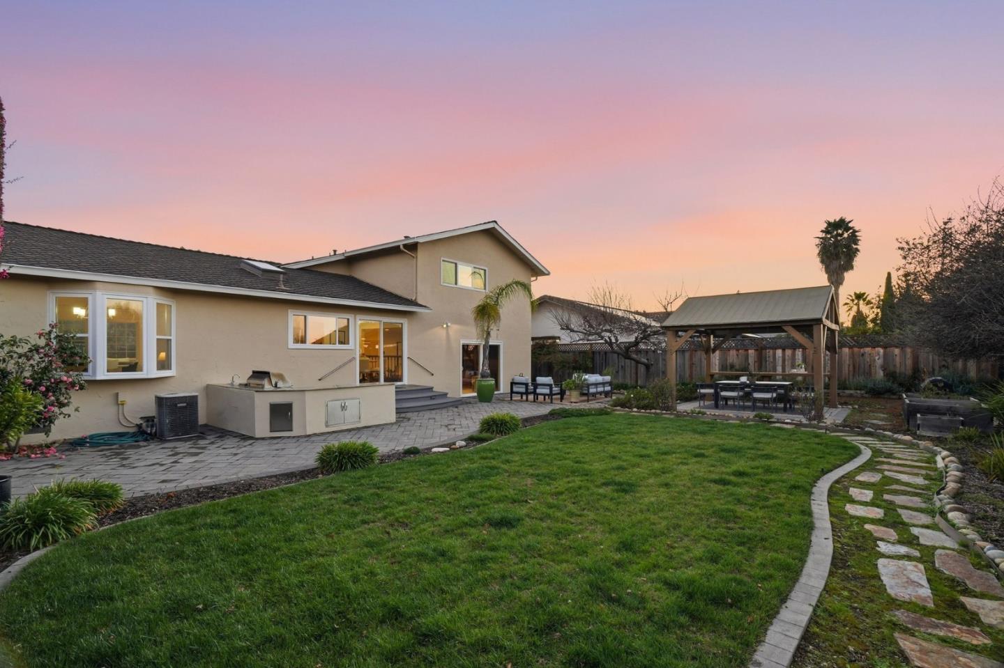 Detail Gallery Image 54 of 66 For 1459 Nesbit Ct, San Jose,  CA 95120 - 4 Beds | 2/1 Baths