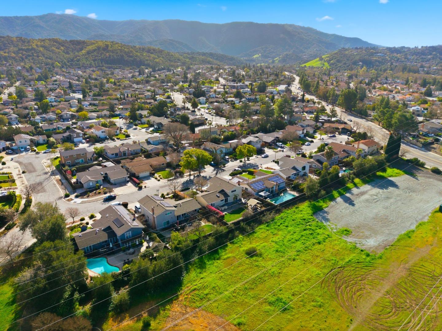 Detail Gallery Image 59 of 66 For 1459 Nesbit Ct, San Jose,  CA 95120 - 4 Beds | 2/1 Baths