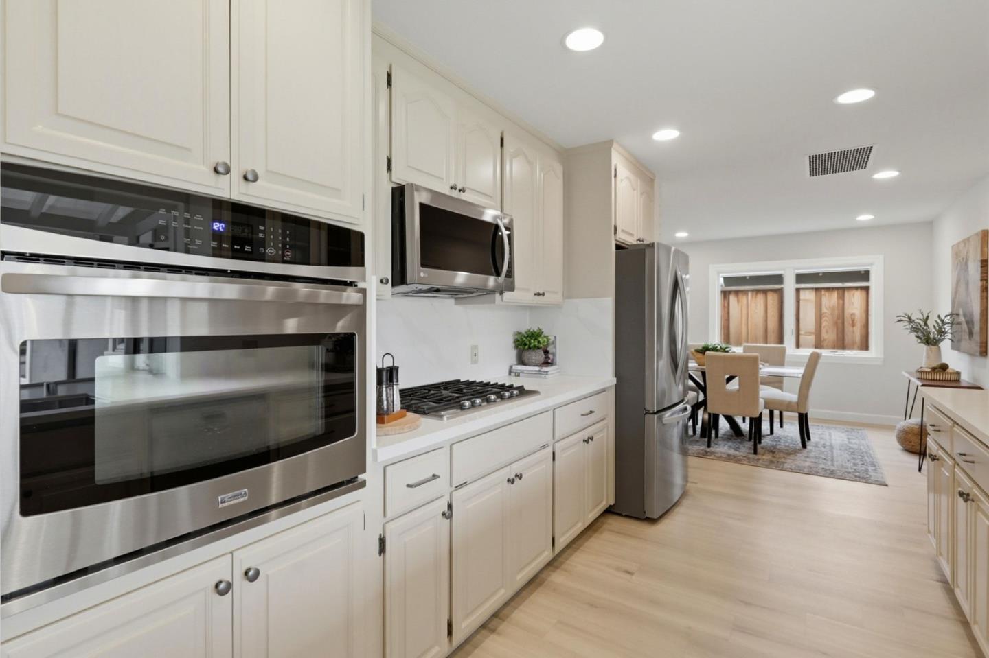 Detail Gallery Image 17 of 40 For 1953 Abinante Ln, San Jose,  CA 95124 - 3 Beds | 2/1 Baths