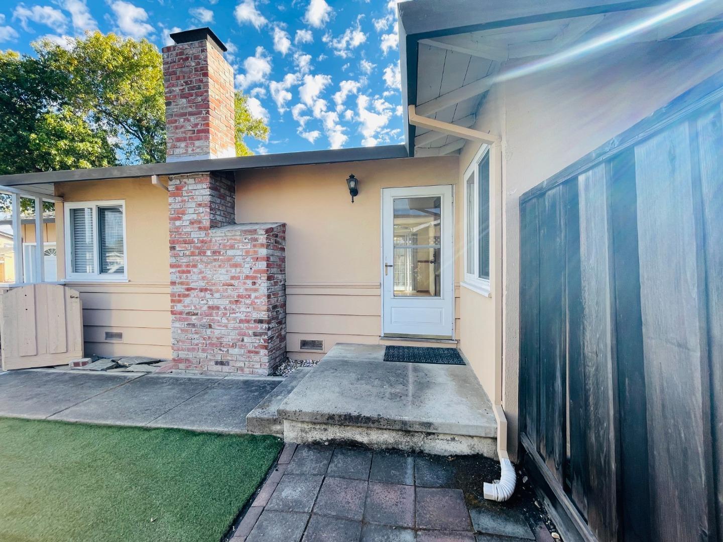 Detail Gallery Image 18 of 26 For 2186 San Rafael, Santa Clara,  CA 95051 - 3 Beds | 2 Baths