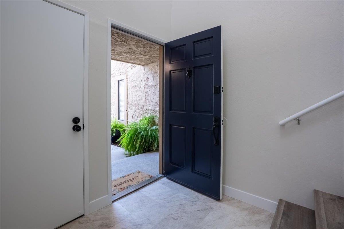 Detail Gallery Image 4 of 47 For 3069 Arlington Dr, Aptos,  CA 95003 - 3 Beds | 2/1 Baths