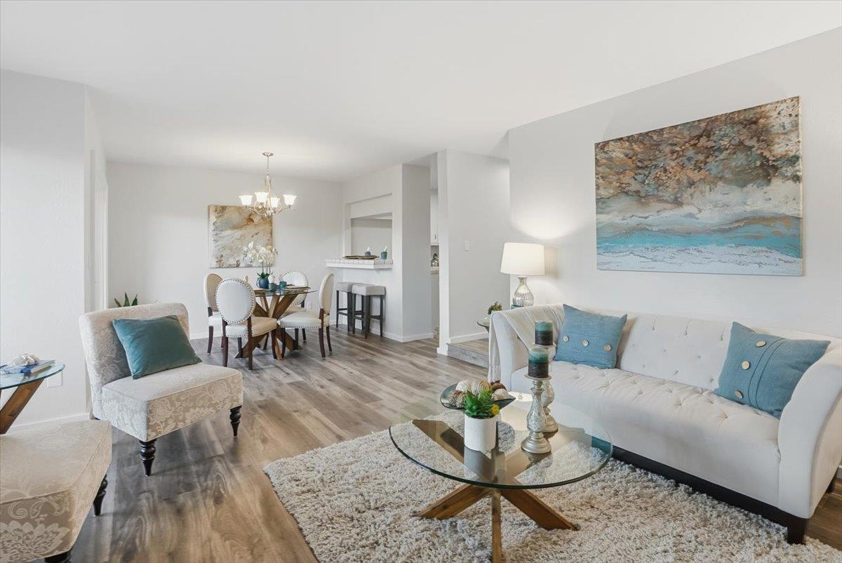 Detail Gallery Image 8 of 47 For 3069 Arlington Dr, Aptos,  CA 95003 - 3 Beds | 2/1 Baths