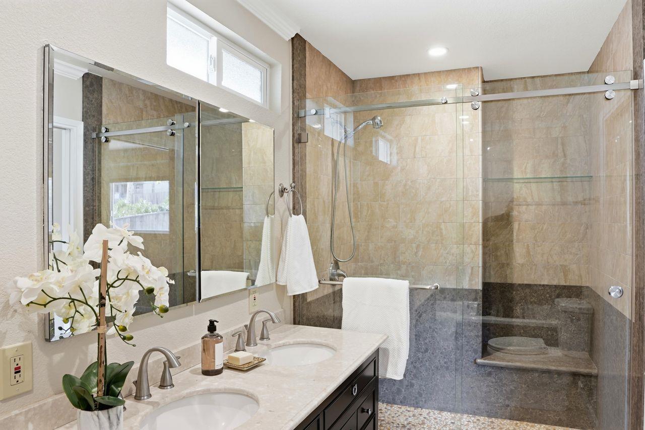 Detail Gallery Image 17 of 39 For 701 Archer St, Monterey,  CA 93940 - 3 Beds | 3 Baths