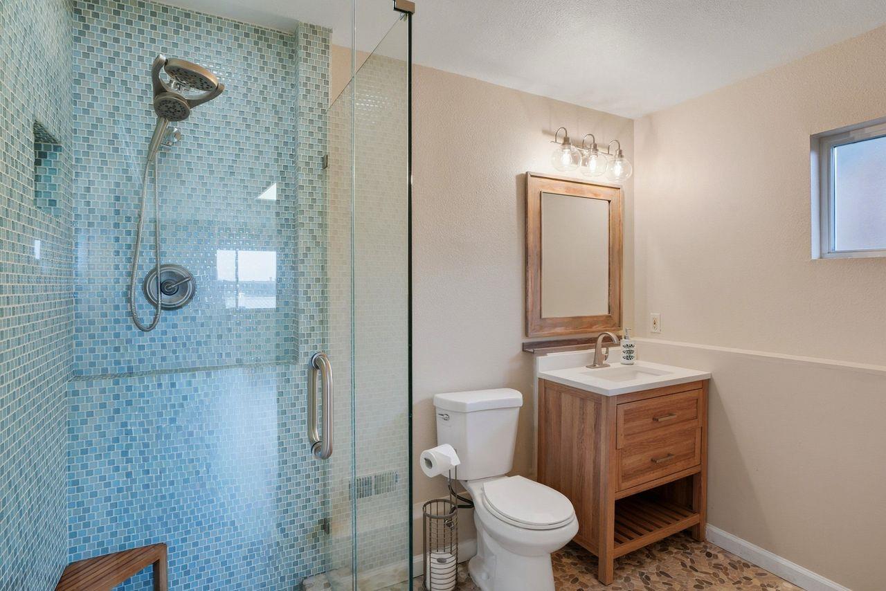 Detail Gallery Image 20 of 39 For 701 Archer St, Monterey,  CA 93940 - 3 Beds | 3 Baths