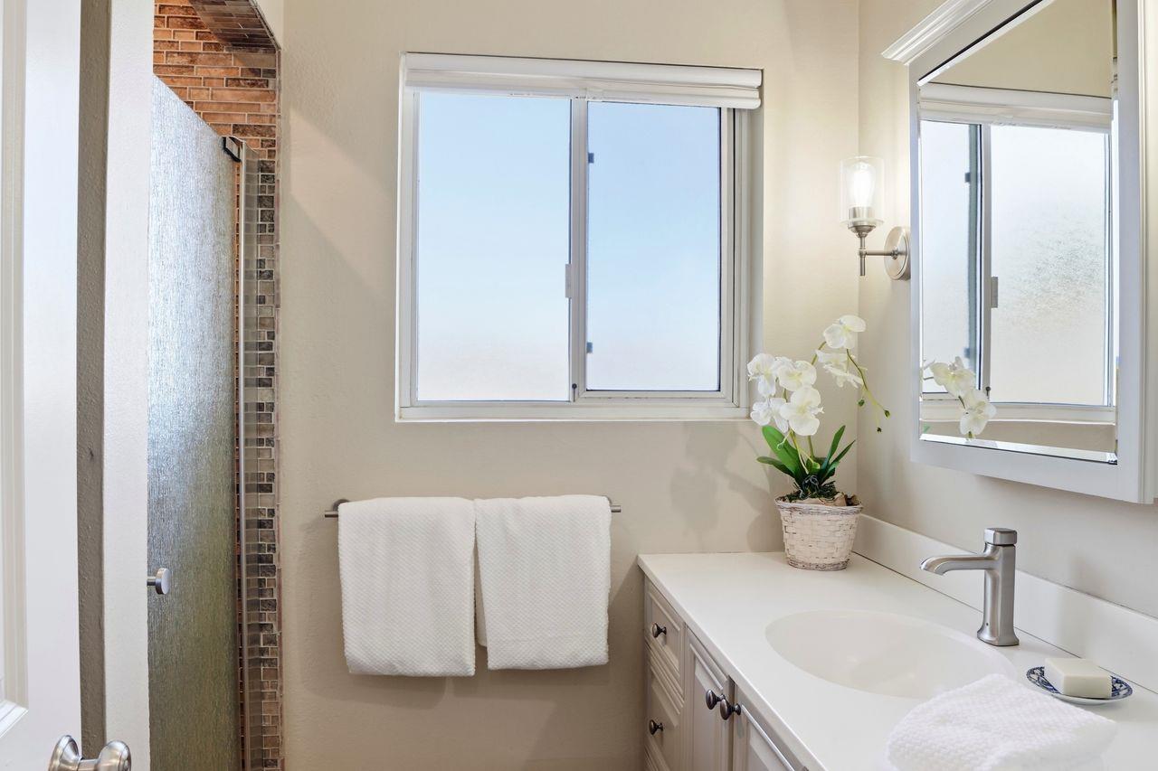 Detail Gallery Image 22 of 39 For 701 Archer St, Monterey,  CA 93940 - 3 Beds | 3 Baths