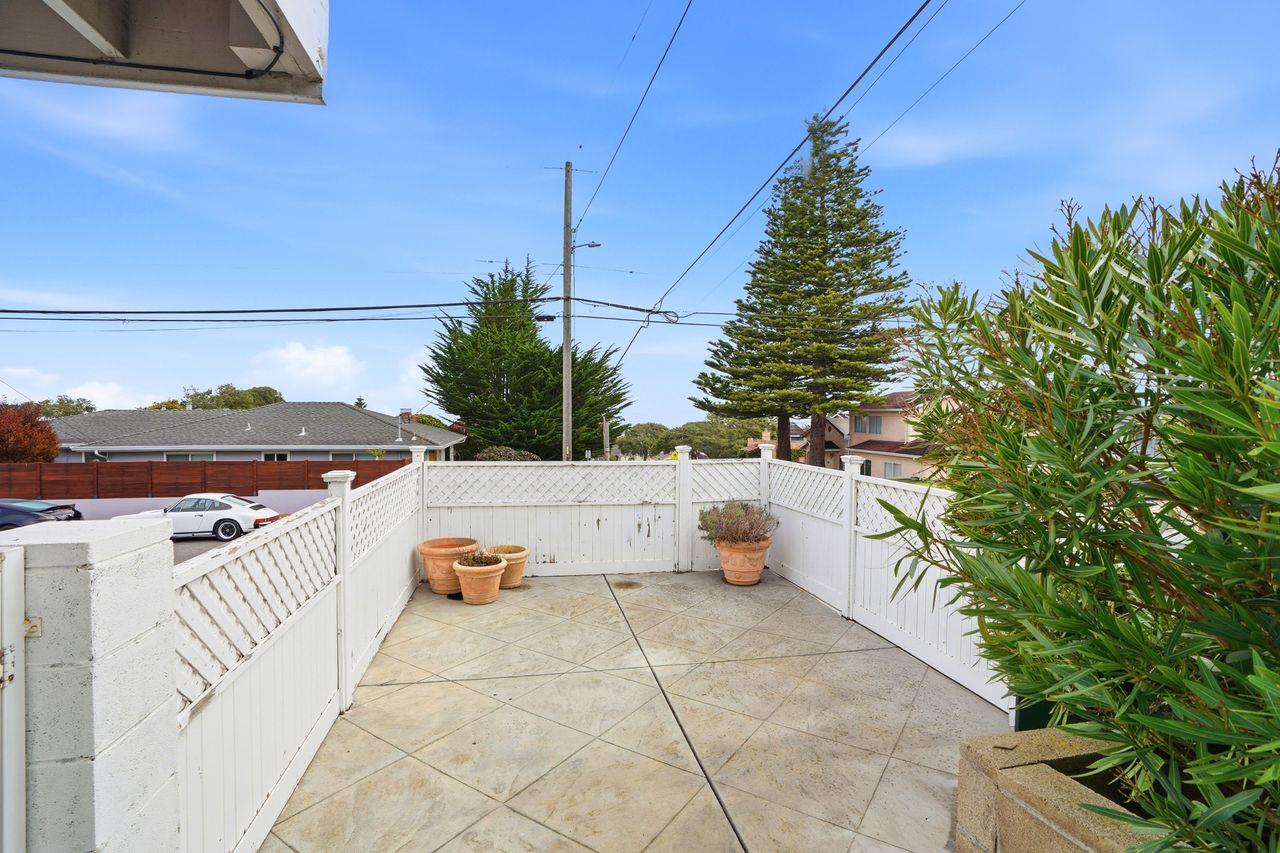 Detail Gallery Image 31 of 39 For 701 Archer St, Monterey,  CA 93940 - 3 Beds | 3 Baths