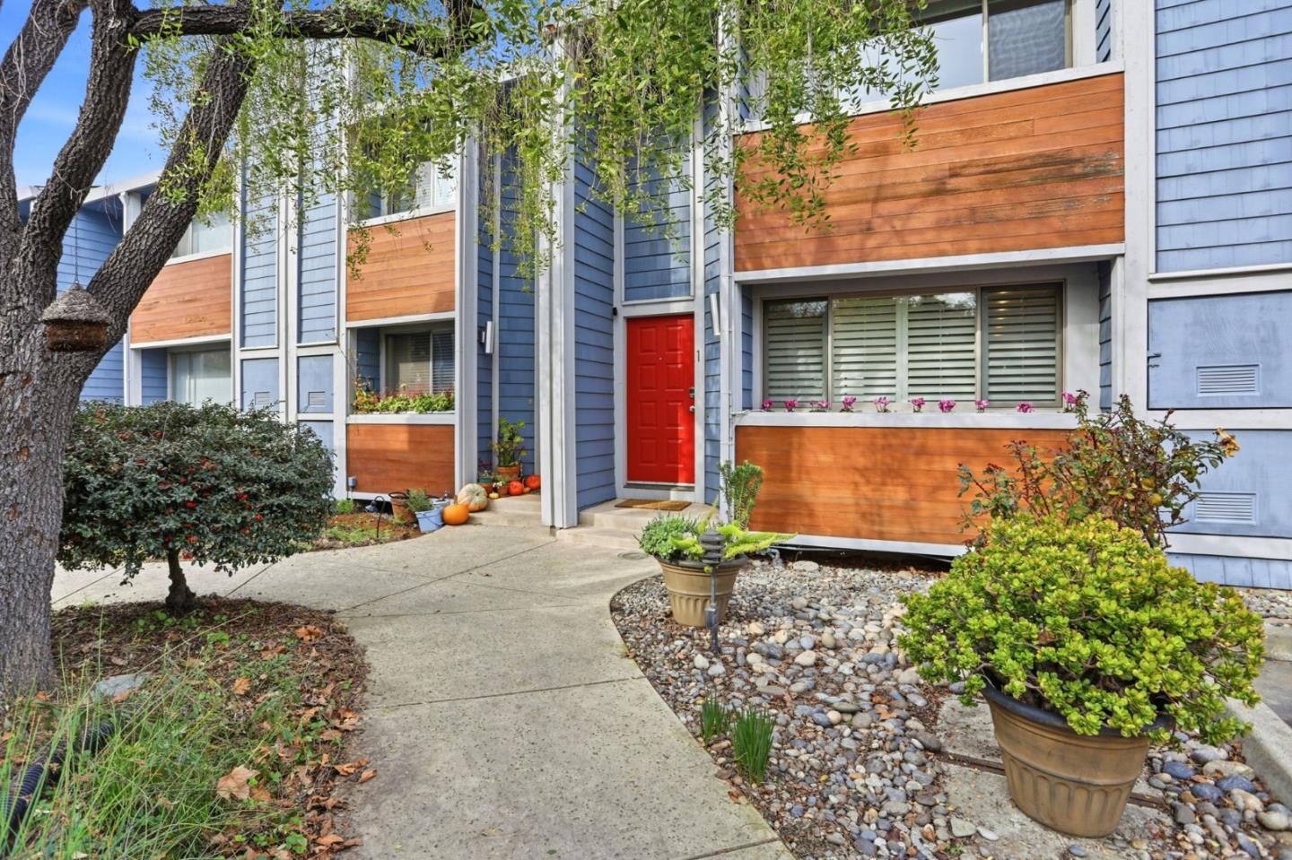 Front Image Thumbnail for ML82035133