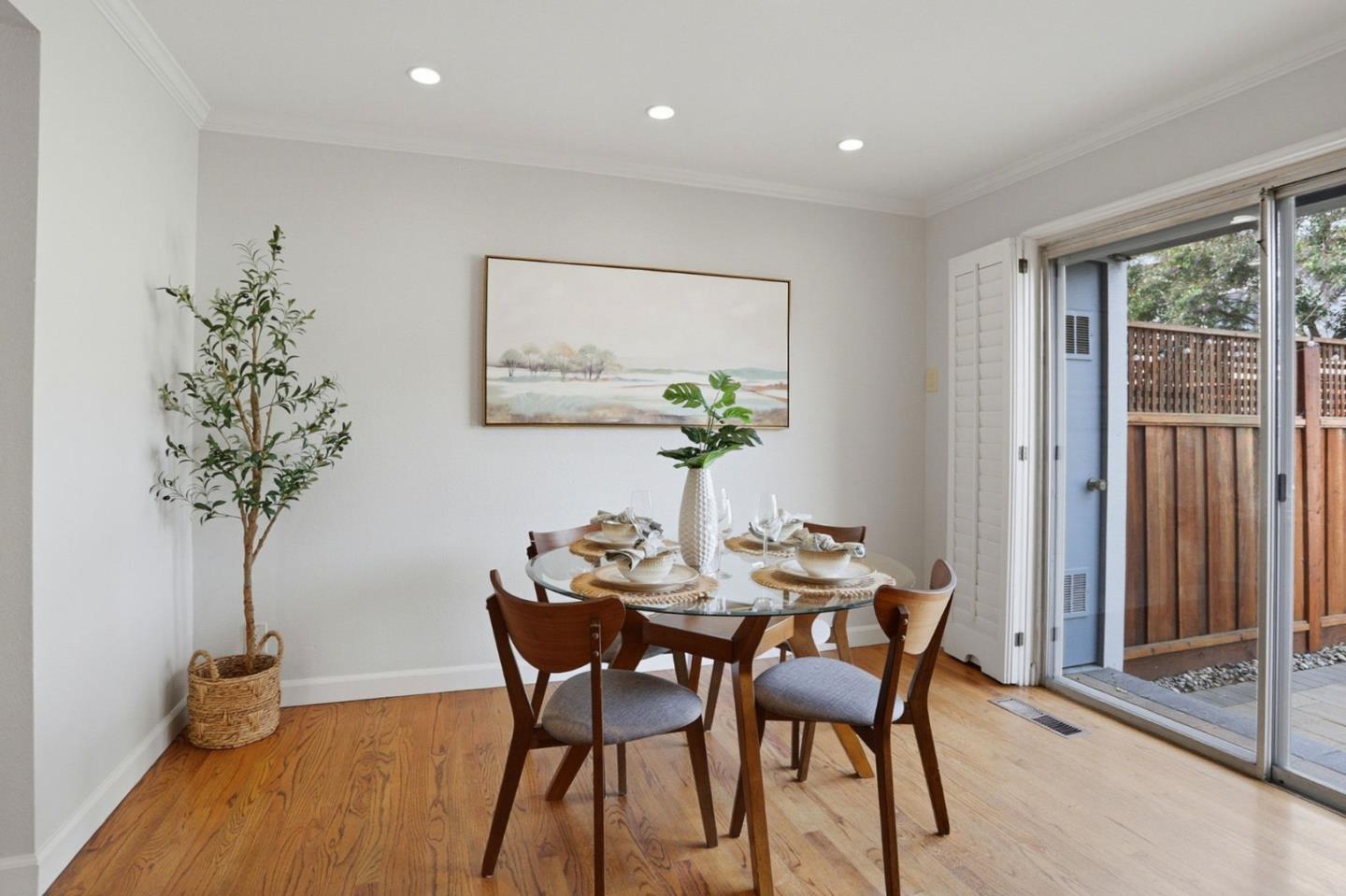 Detail Gallery Image 12 of 39 For 1169 Minnesota Ave #1,  San Jose,  CA 95125 - 3 Beds | 2 Baths