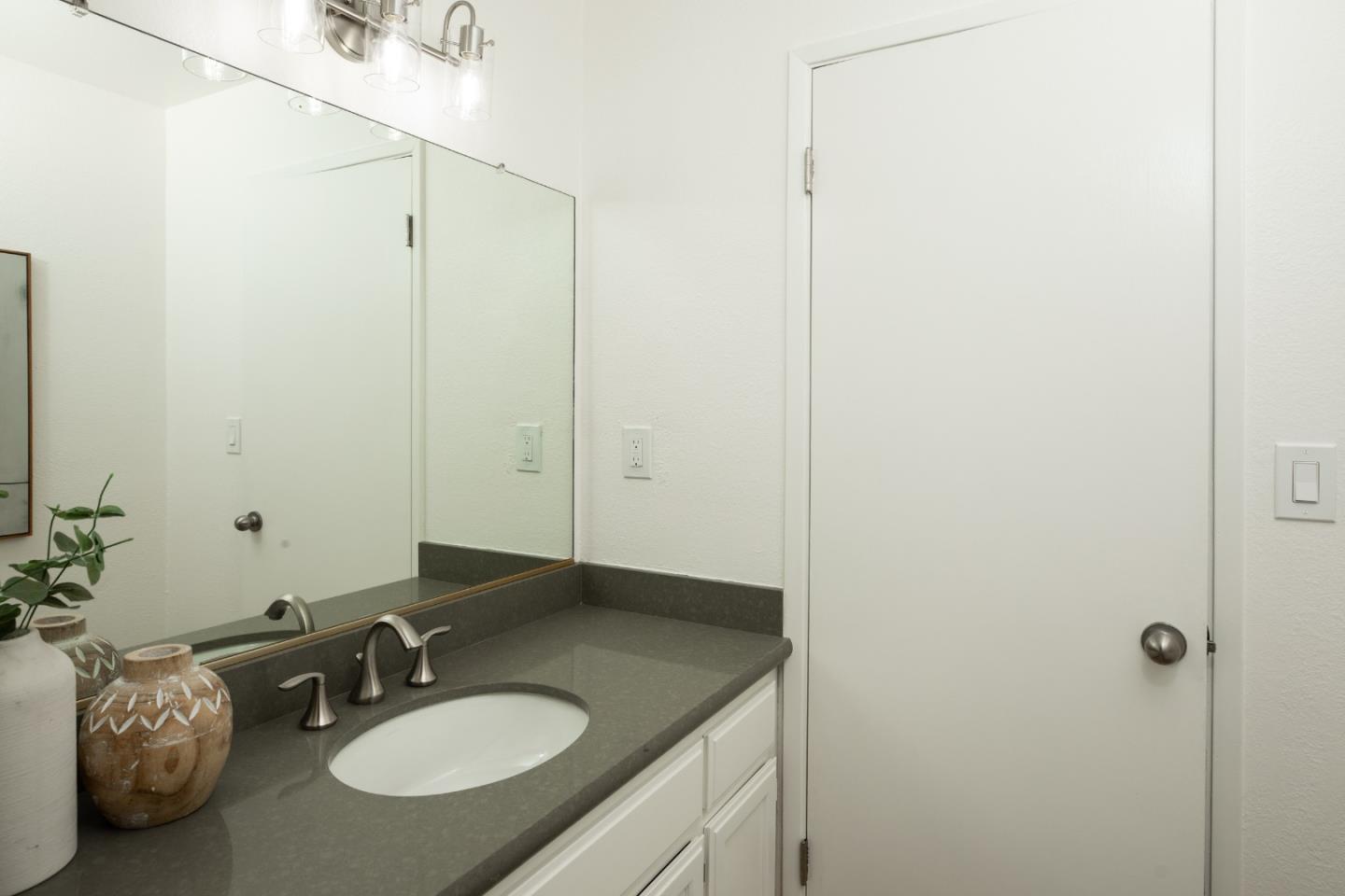 Detail Gallery Image 22 of 33 For 2245 S San Tomas Aquino Rd, Campbell,  CA 95008 - 4 Beds | 2/1 Baths